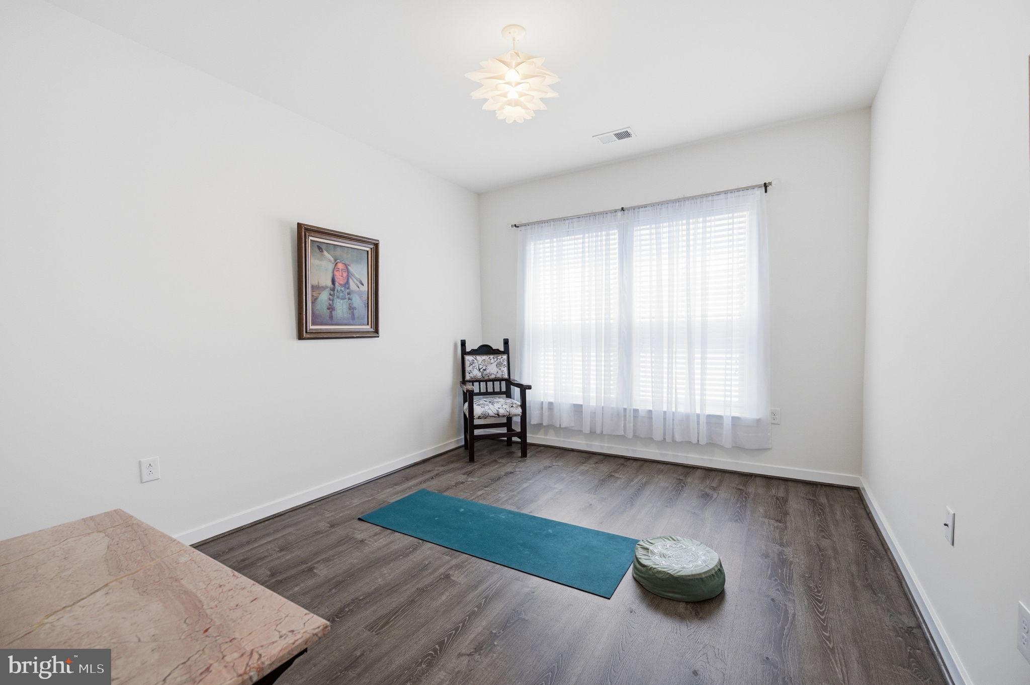 MOUNT VINEYARD - Residential