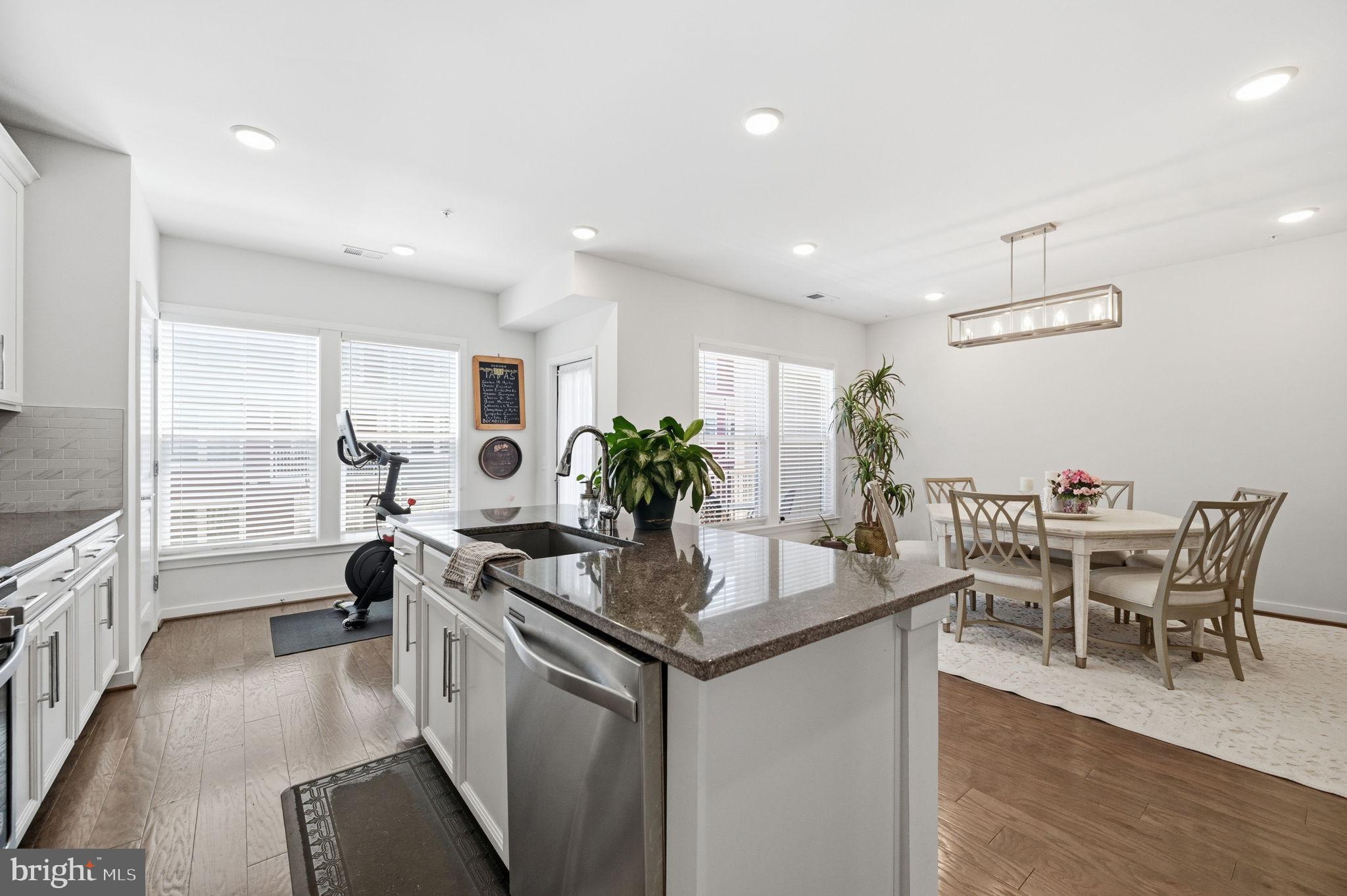 MOUNT VINEYARD - Residential