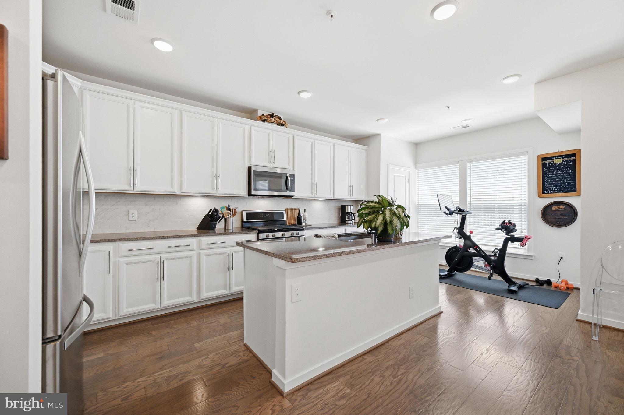 MOUNT VINEYARD - Residential