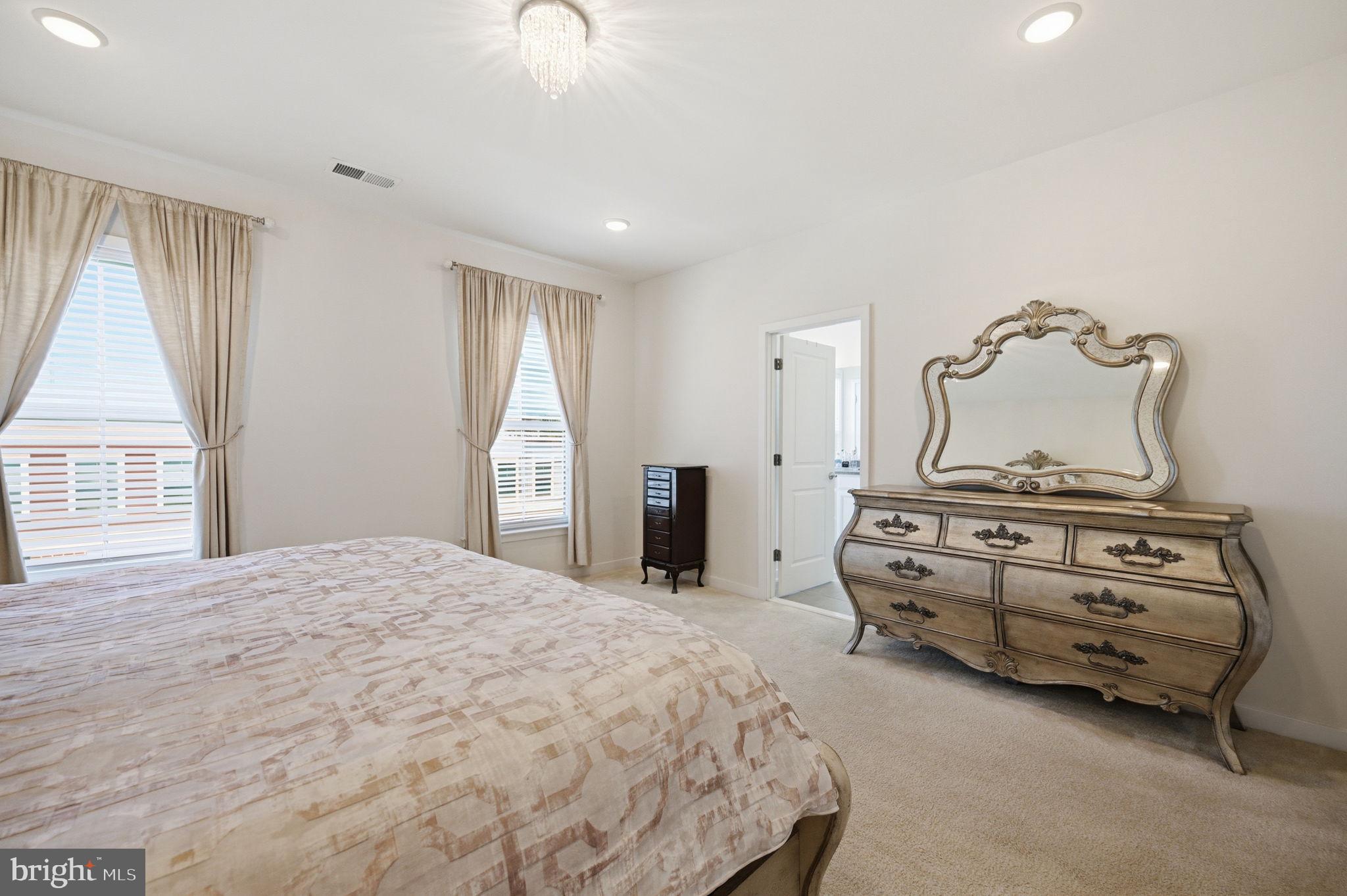 MOUNT VINEYARD - Residential