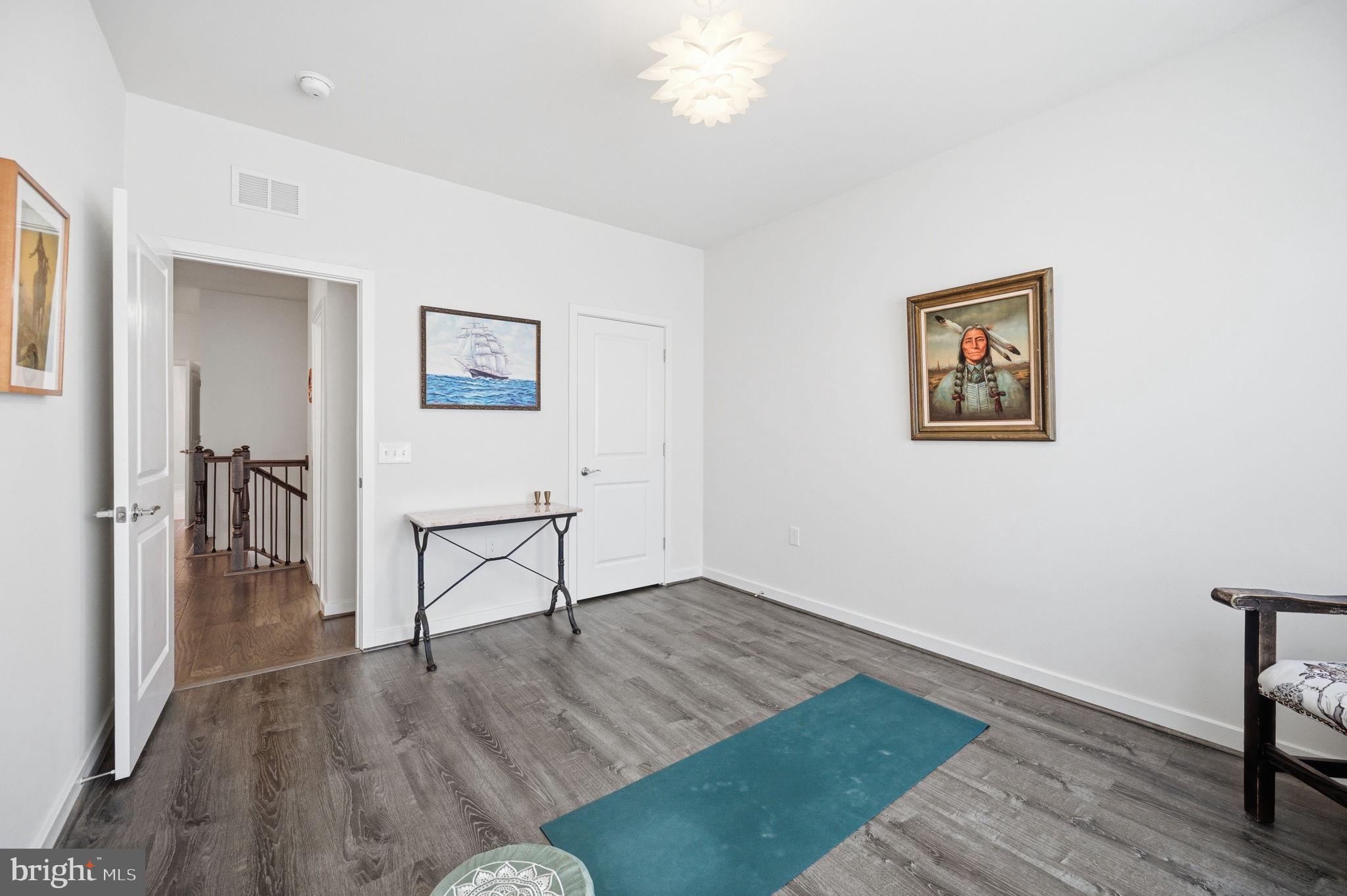 MOUNT VINEYARD - Residential