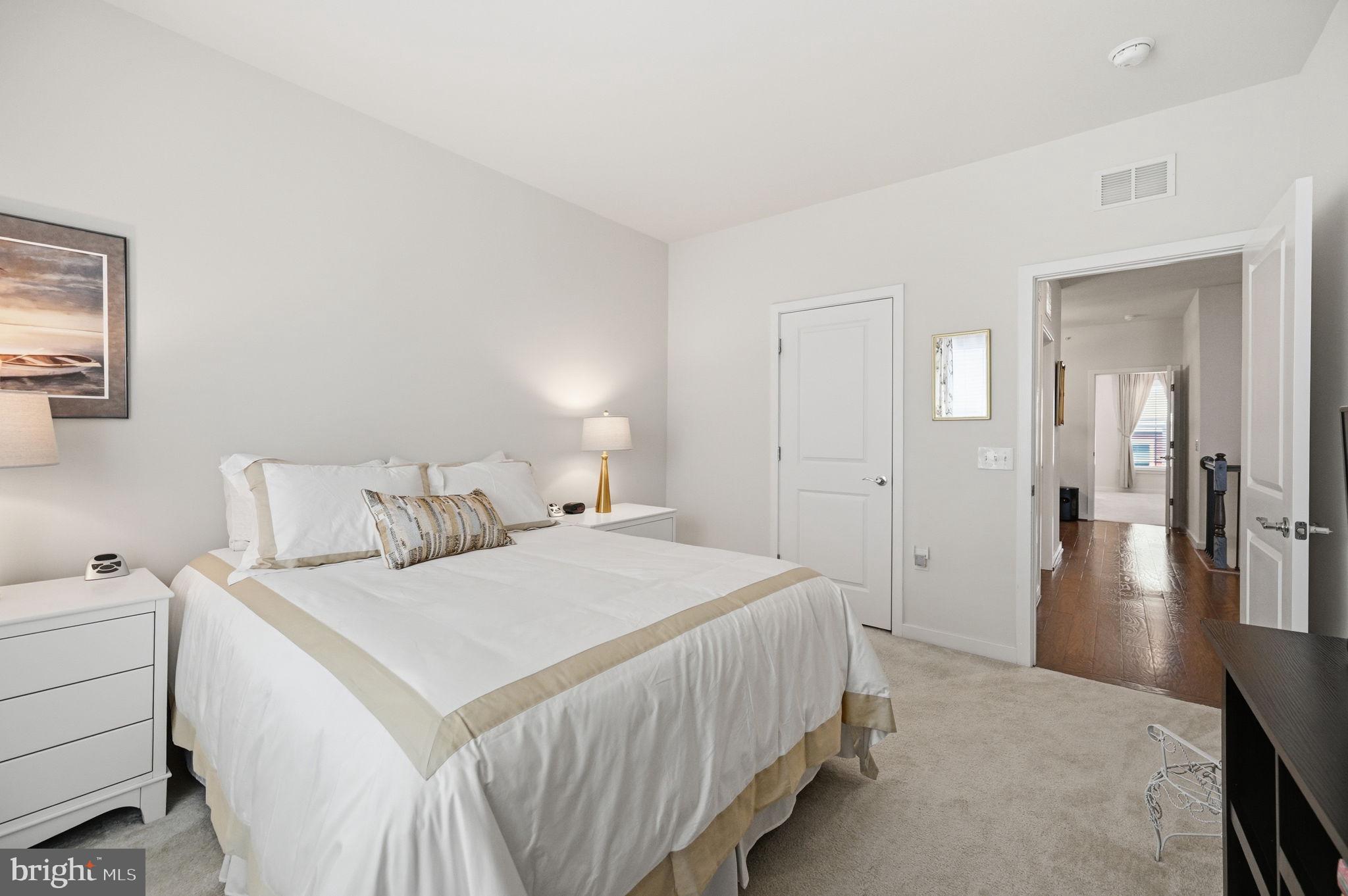 MOUNT VINEYARD - Residential