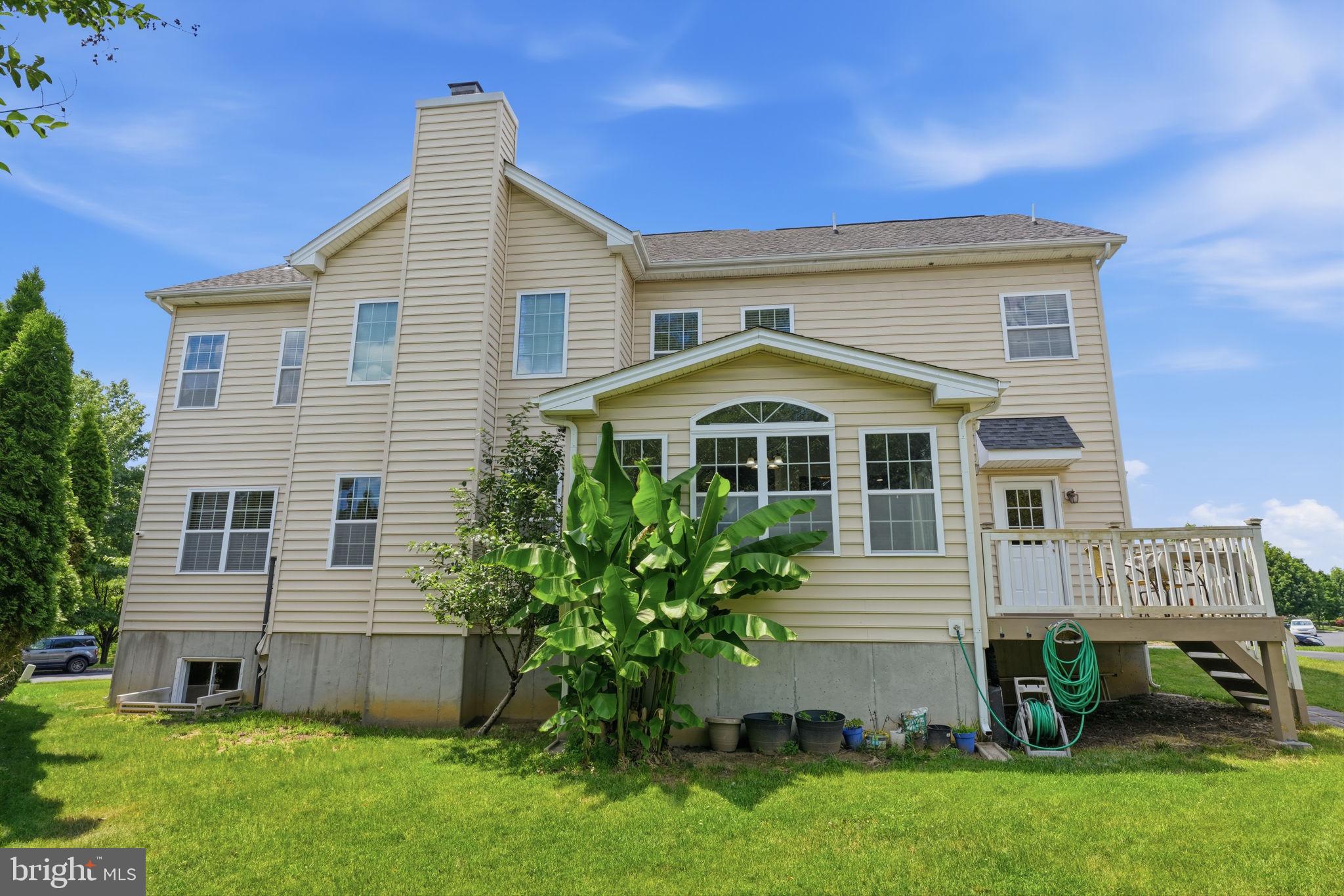 WELLINGTON ESTATES - Residential