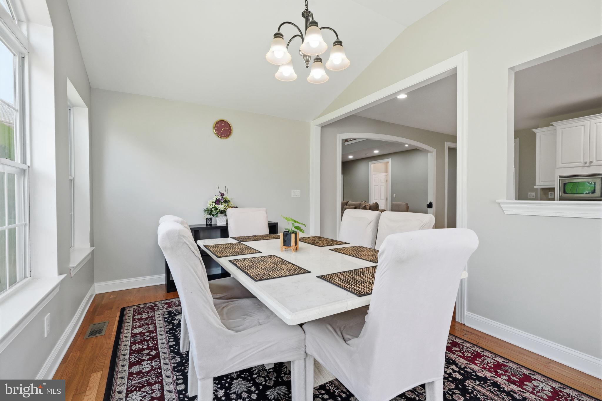 WELLINGTON ESTATES - Residential