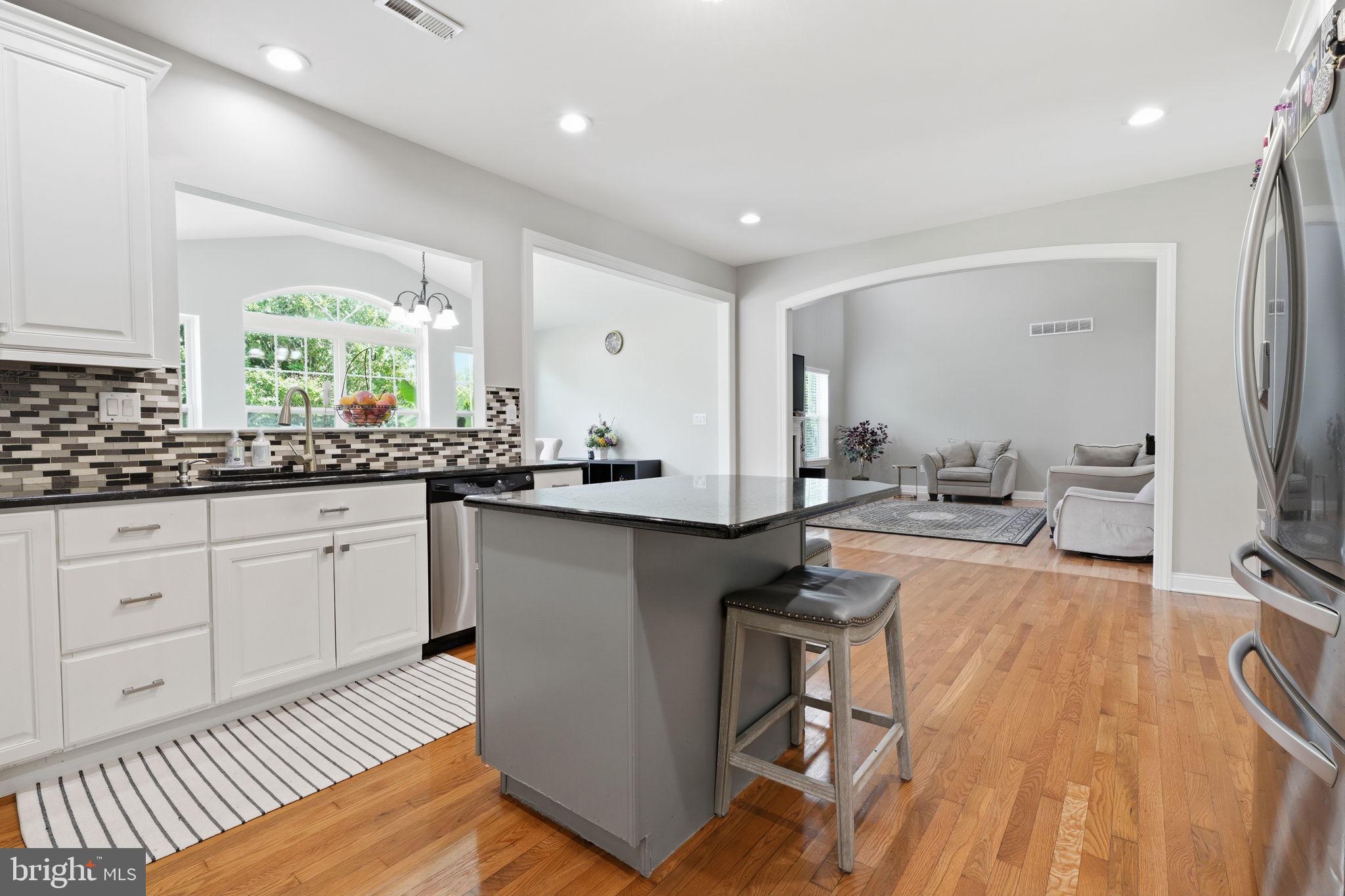 WELLINGTON ESTATES - Residential