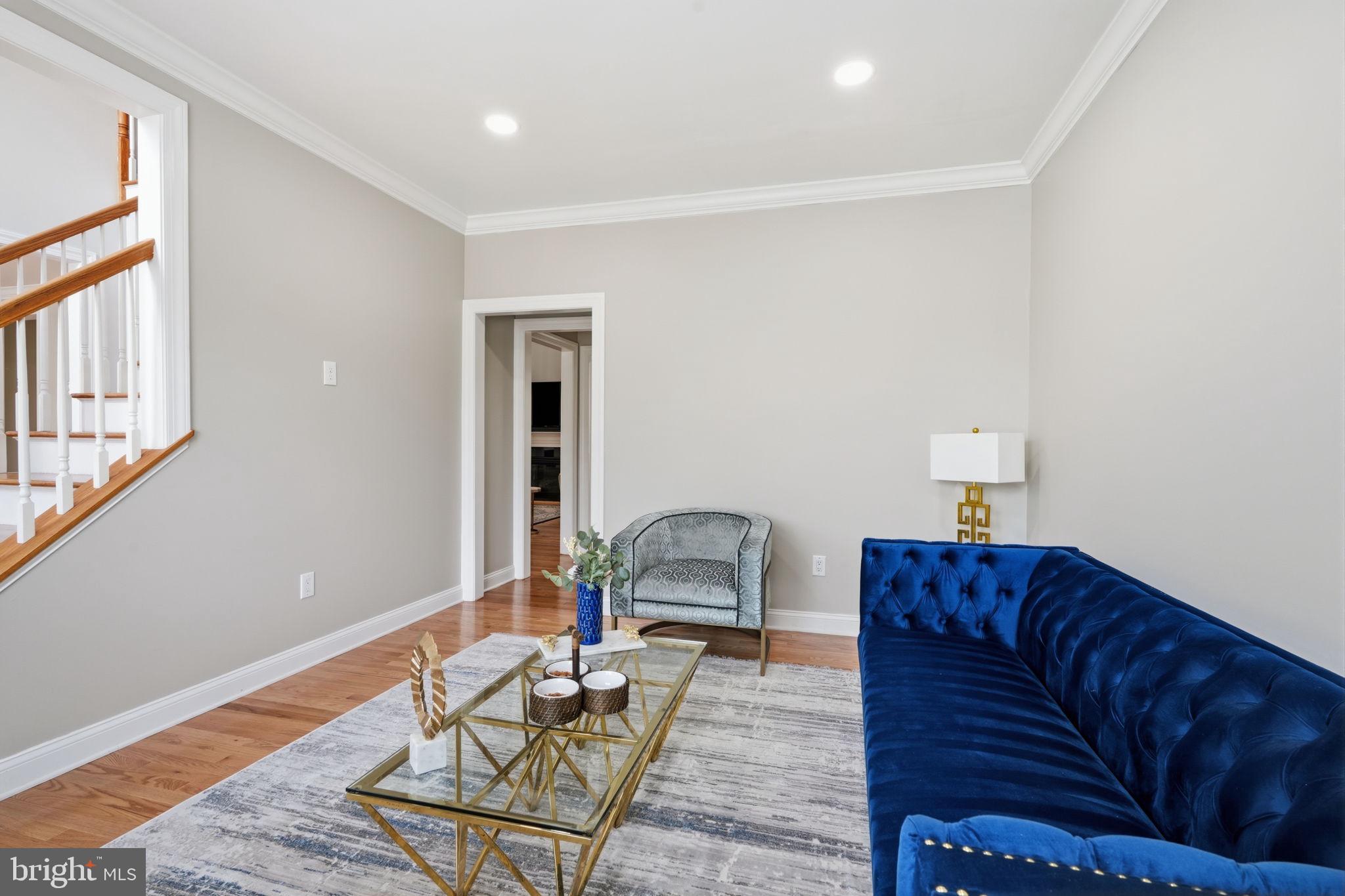 WELLINGTON ESTATES - Residential