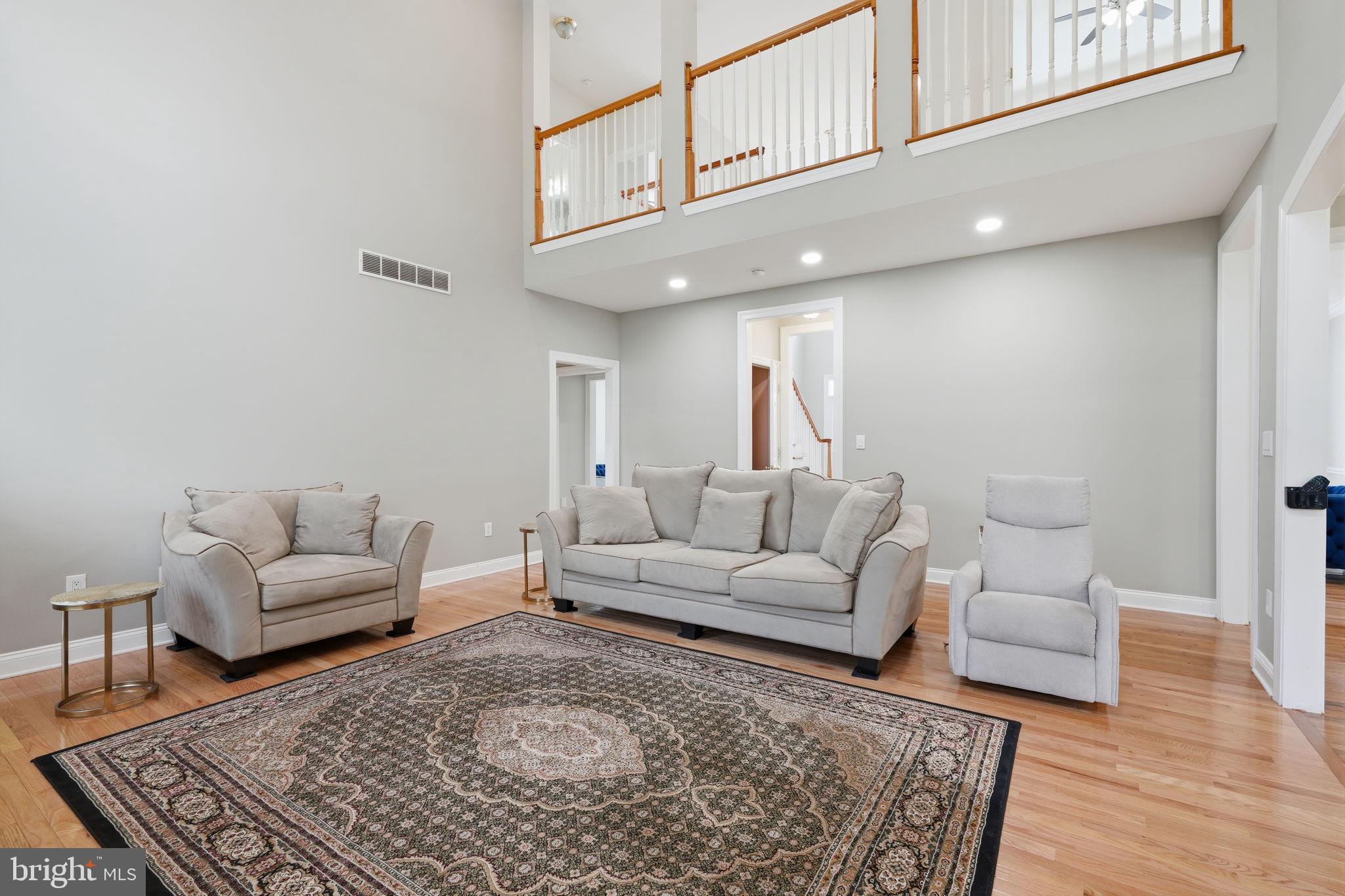 WELLINGTON ESTATES - Residential