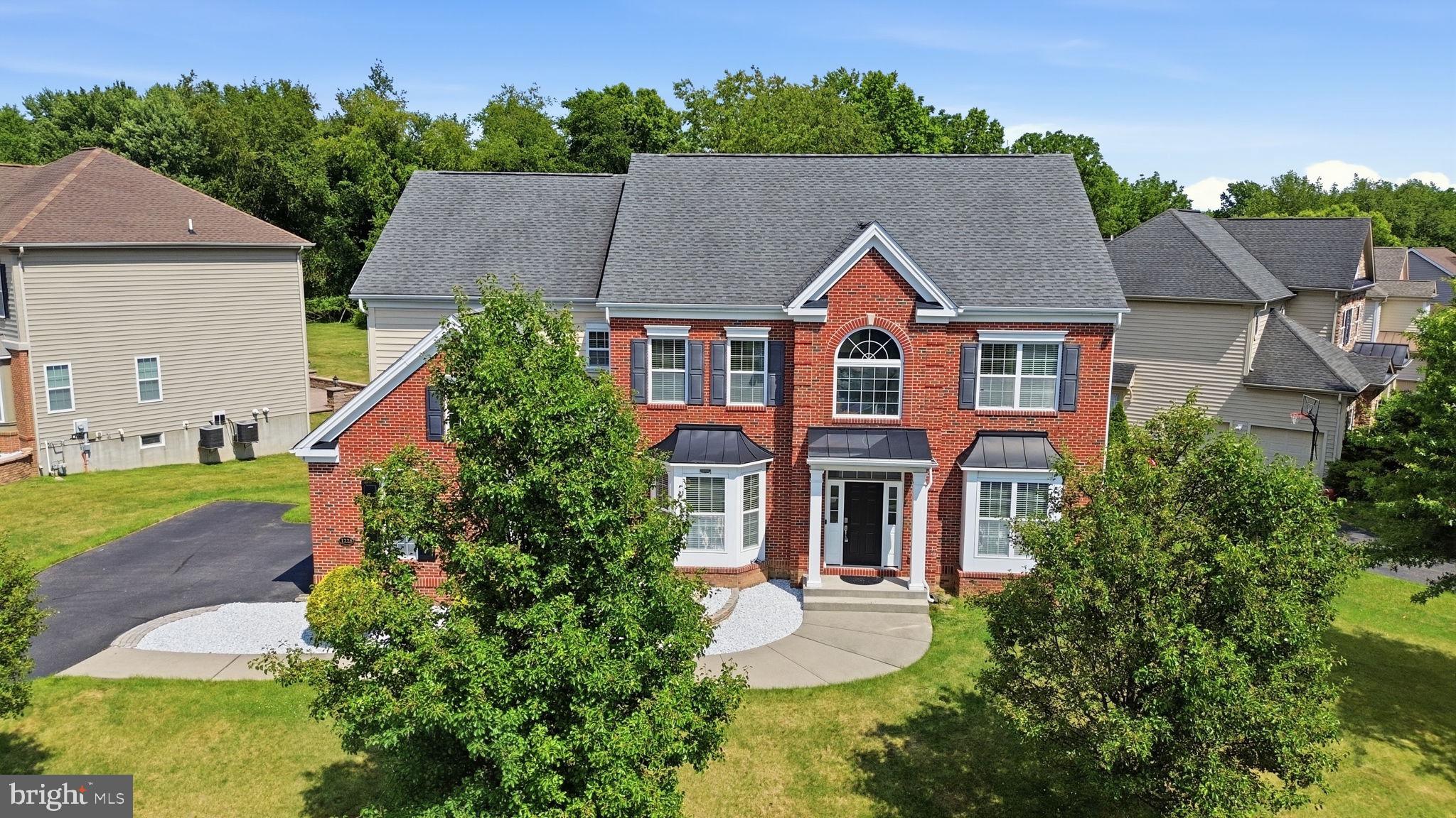WELLINGTON ESTATES - Residential