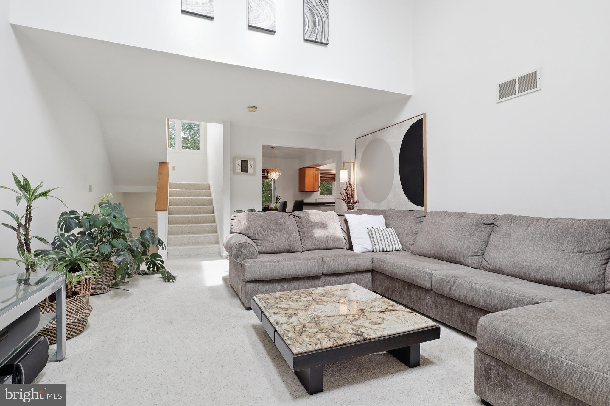 WOODLAND VIEW - Residential