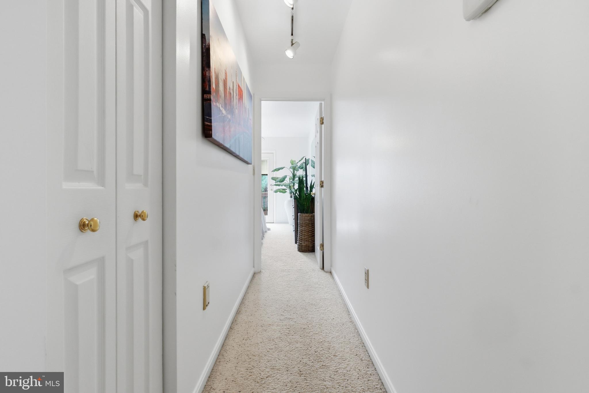 WOODLAND VIEW - Residential