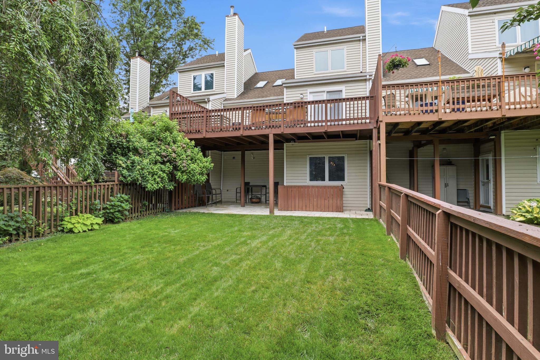 WOODLAND VIEW - Residential
