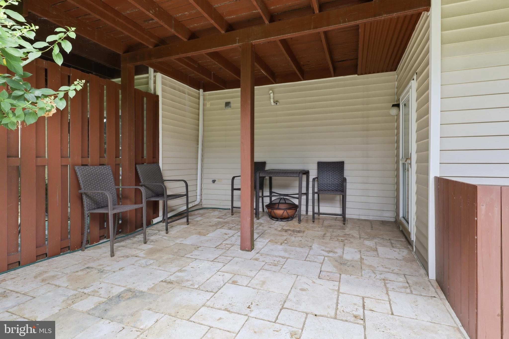 WOODLAND VIEW - Residential
