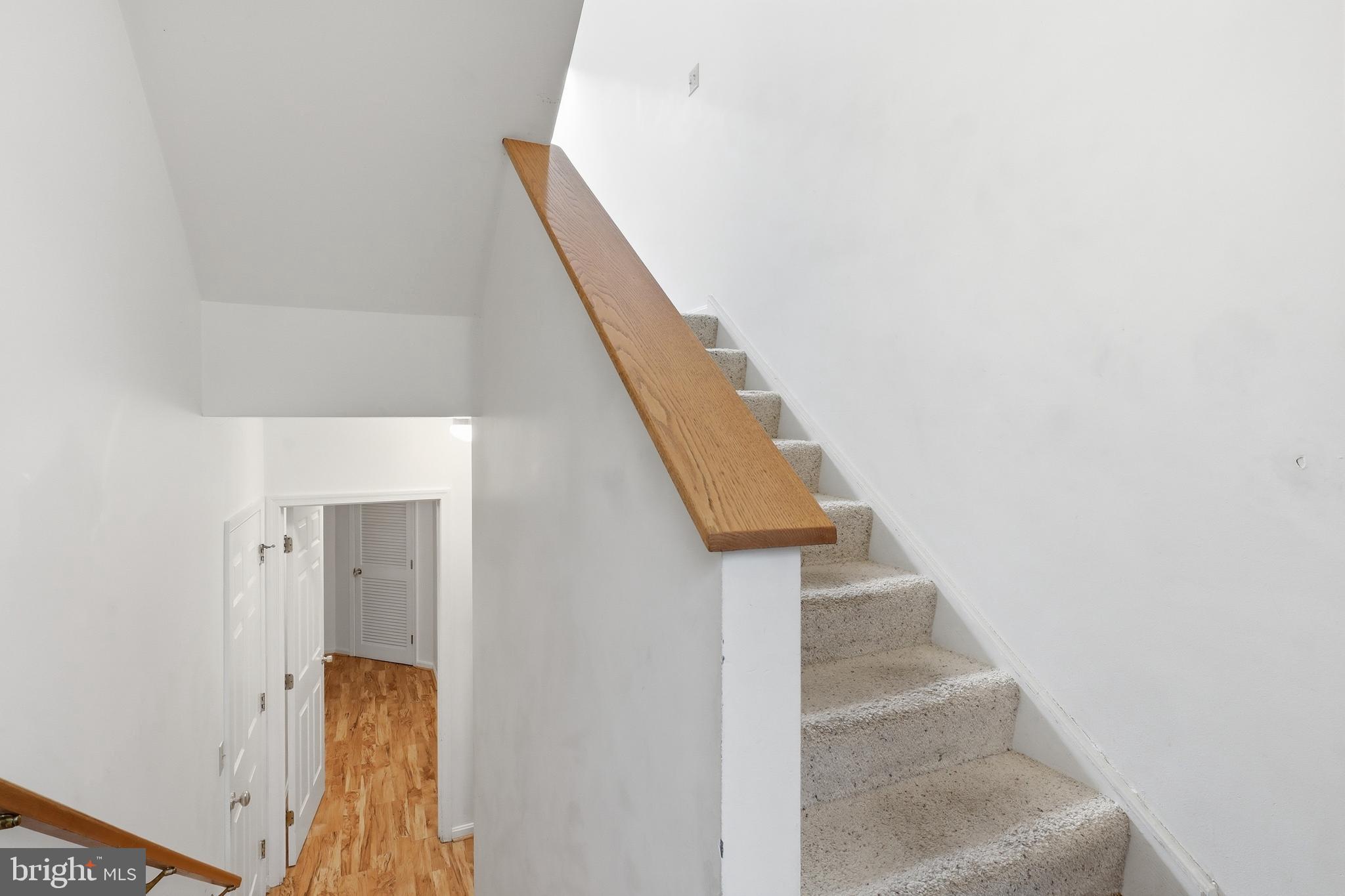 WOODLAND VIEW - Residential