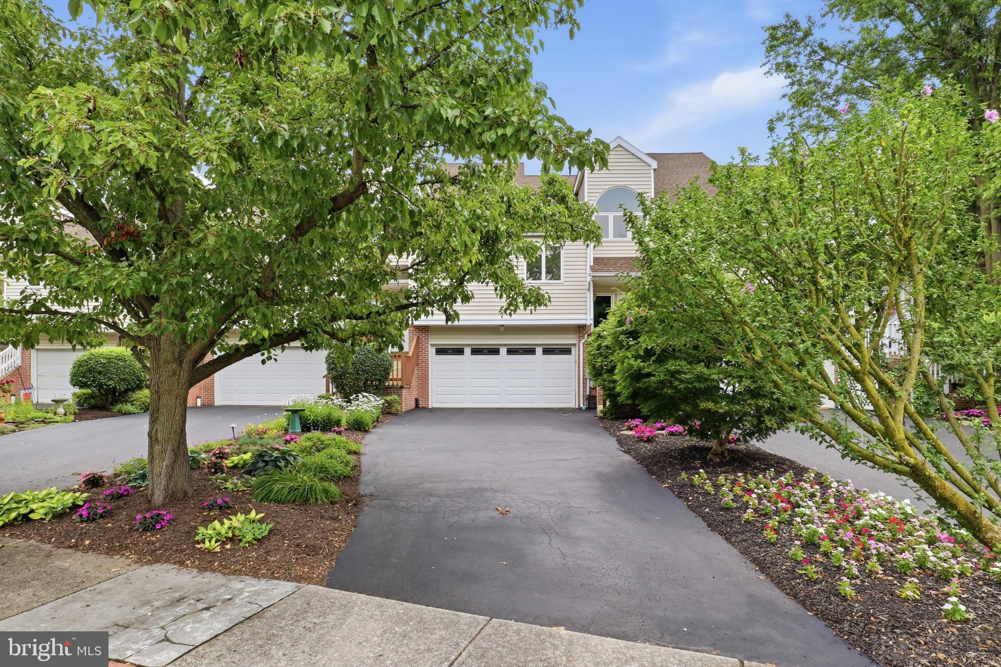 WOODLAND VIEW - Residential