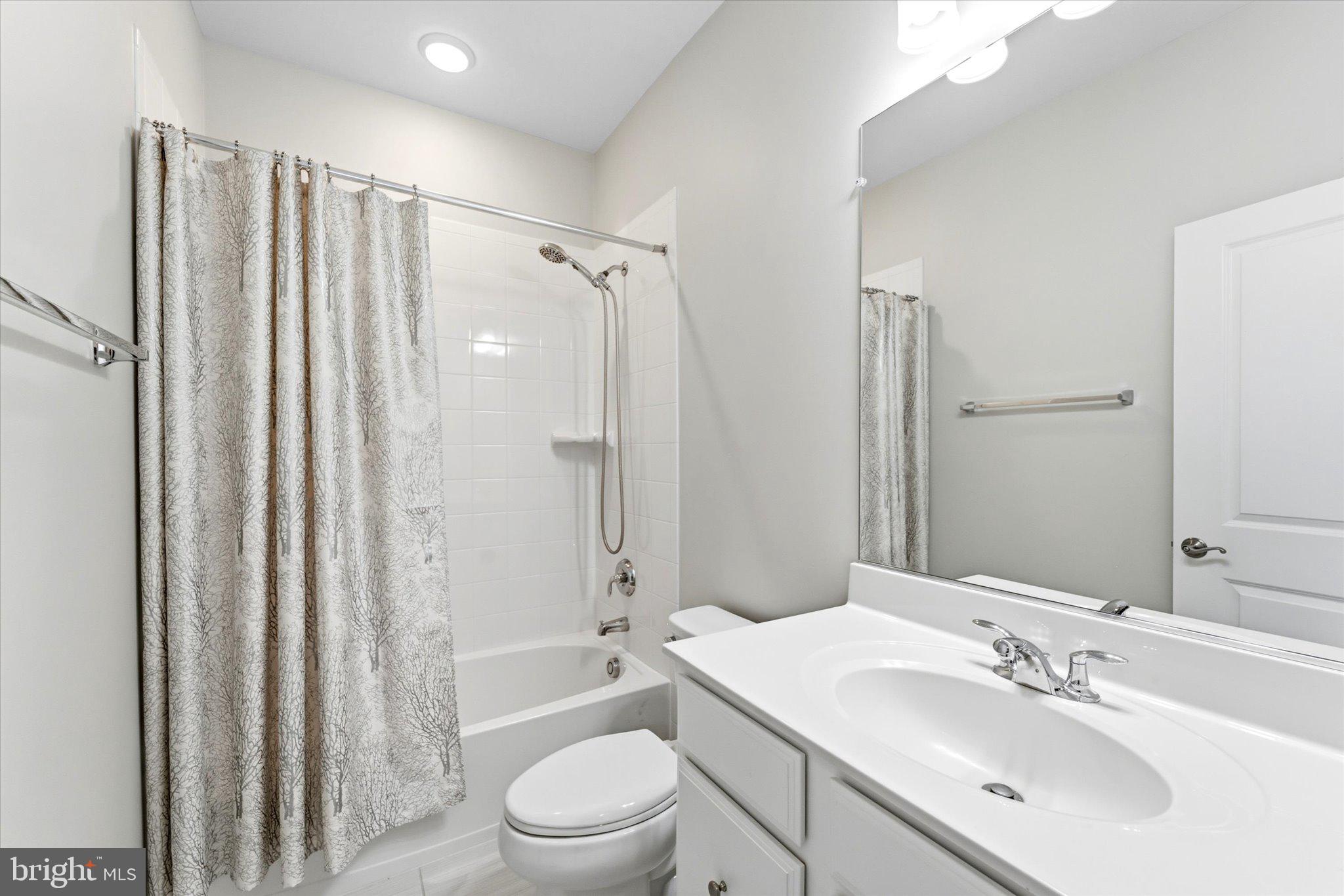 THE LANDING AT CANNON BRANCH - Residential