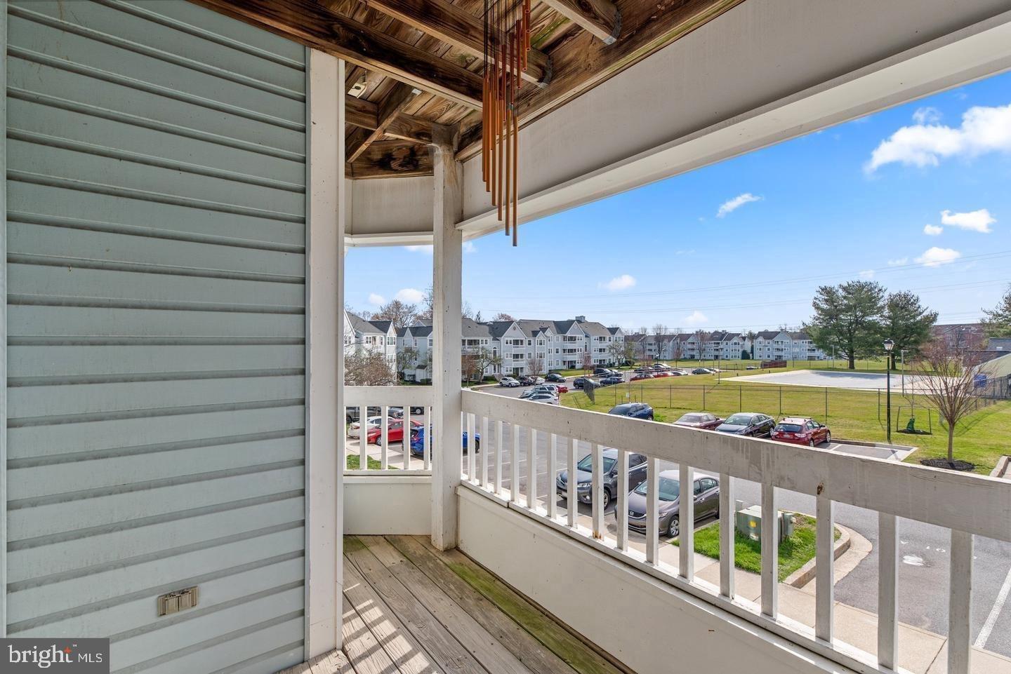 VILLAGE OF MONTGOMERY RUN - Residential Lease