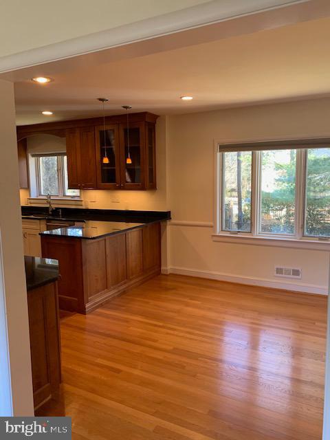 SHIRLEY WOODS - Residential Lease