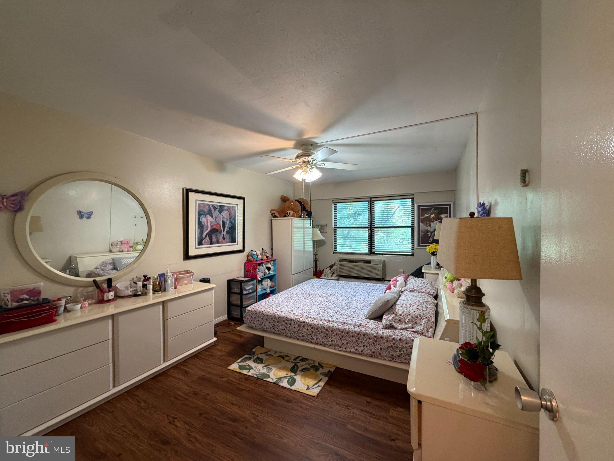 ELKINS PARK HOUSE - Residential