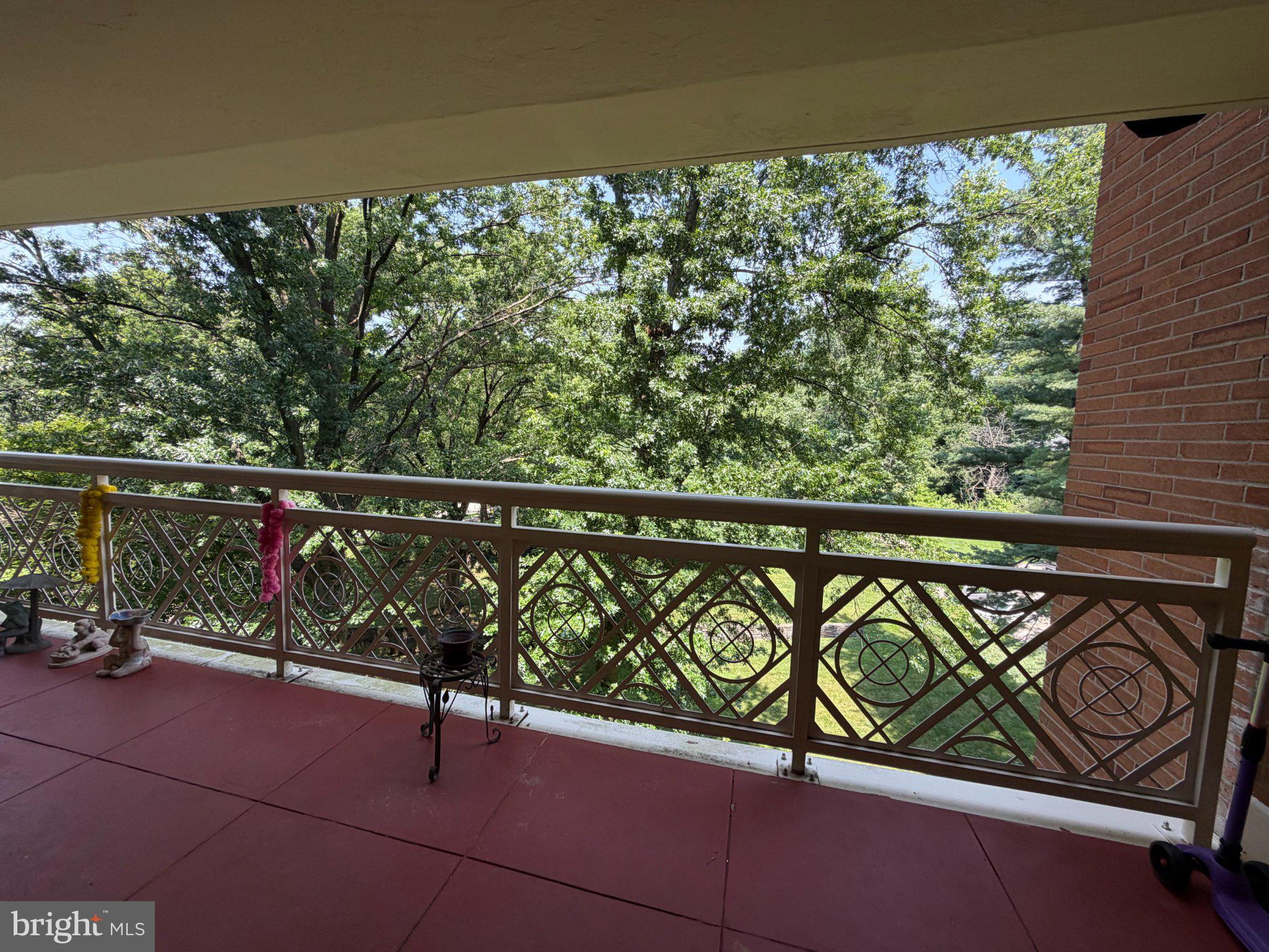 ELKINS PARK HOUSE - Residential