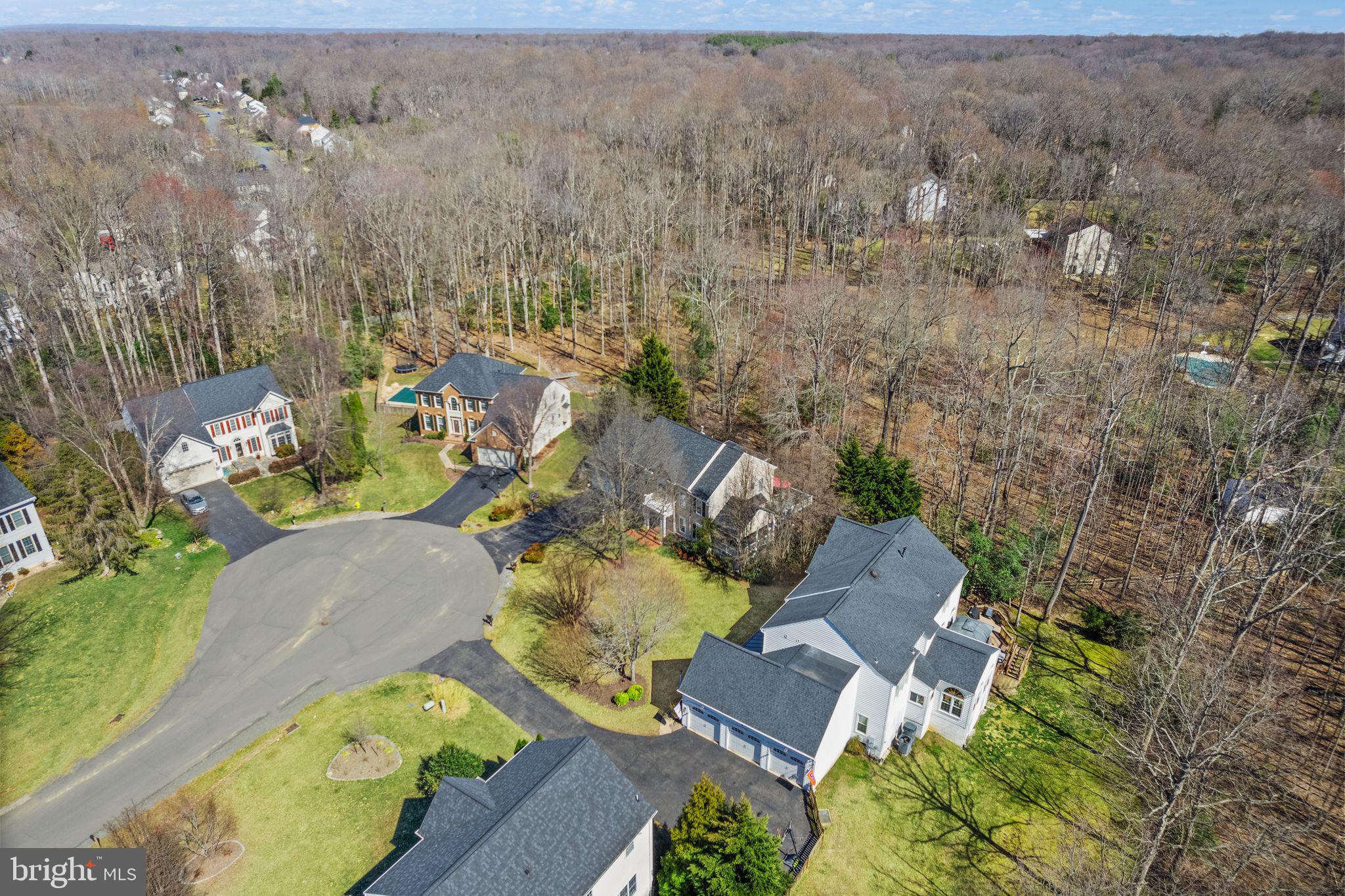MEADOWBROOK WOODS - Residential