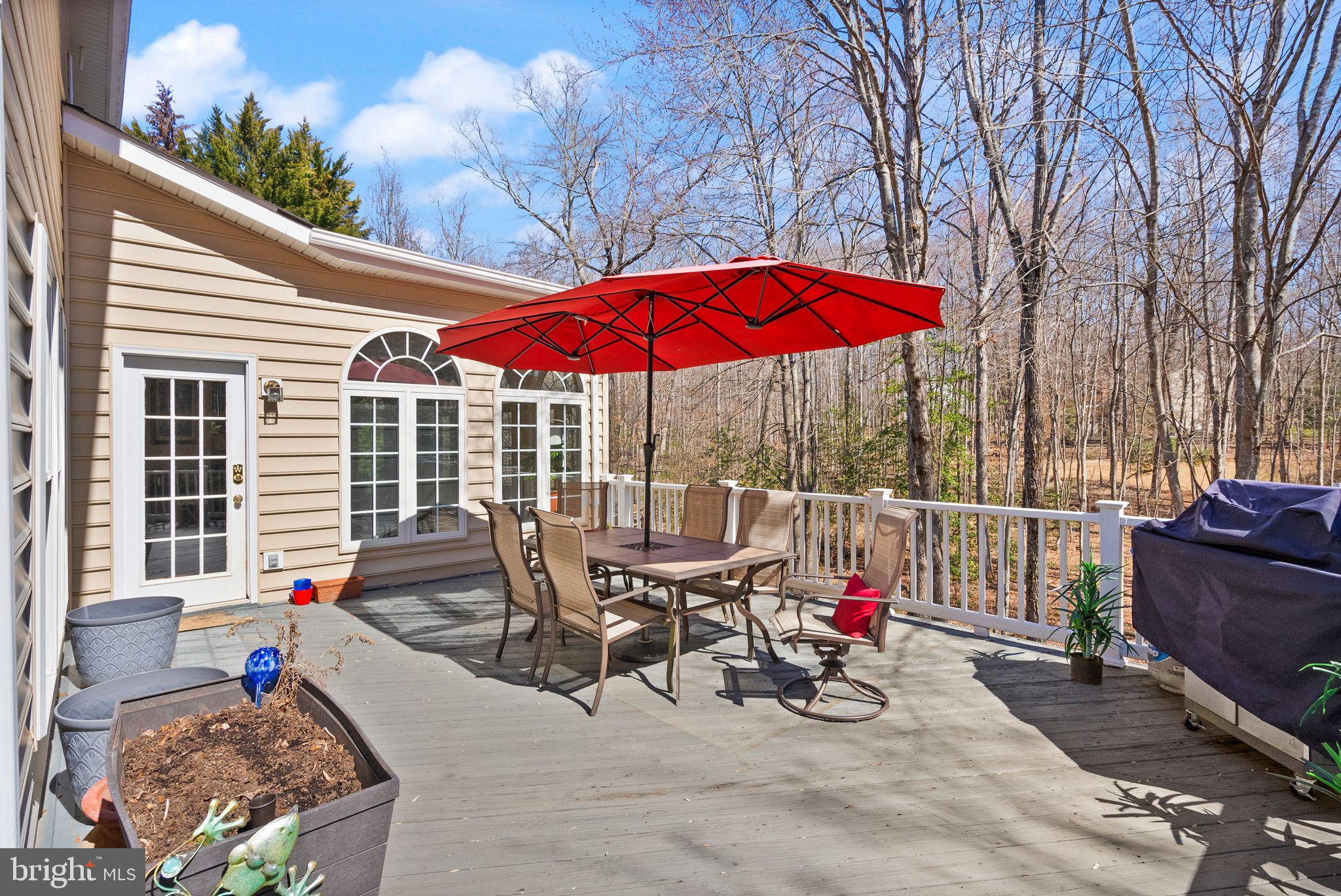 MEADOWBROOK WOODS - Residential