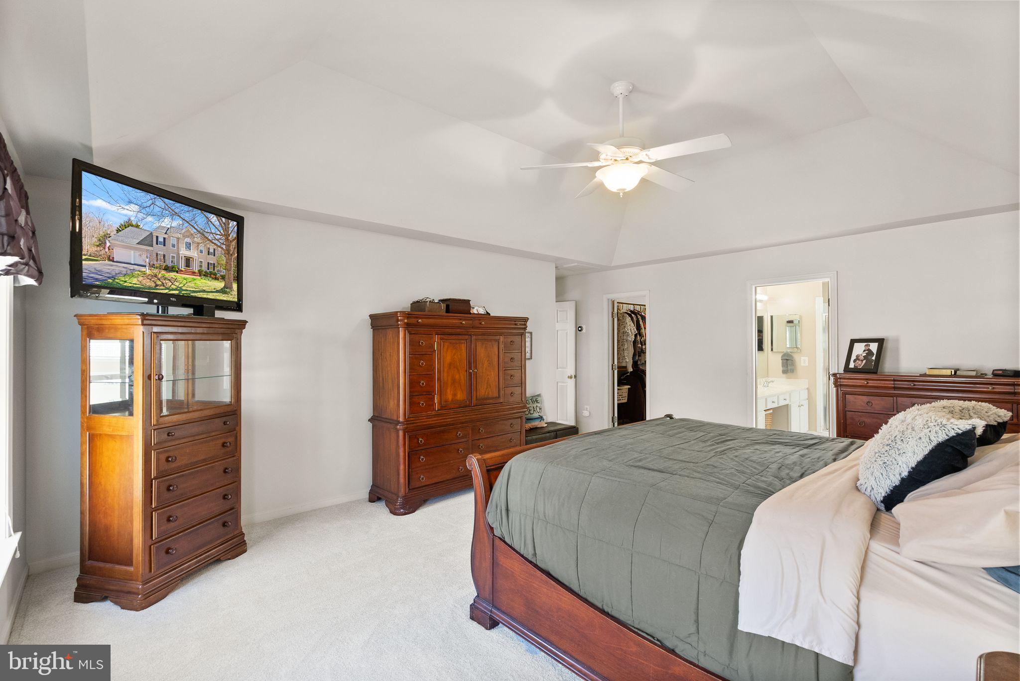 MEADOWBROOK WOODS - Residential