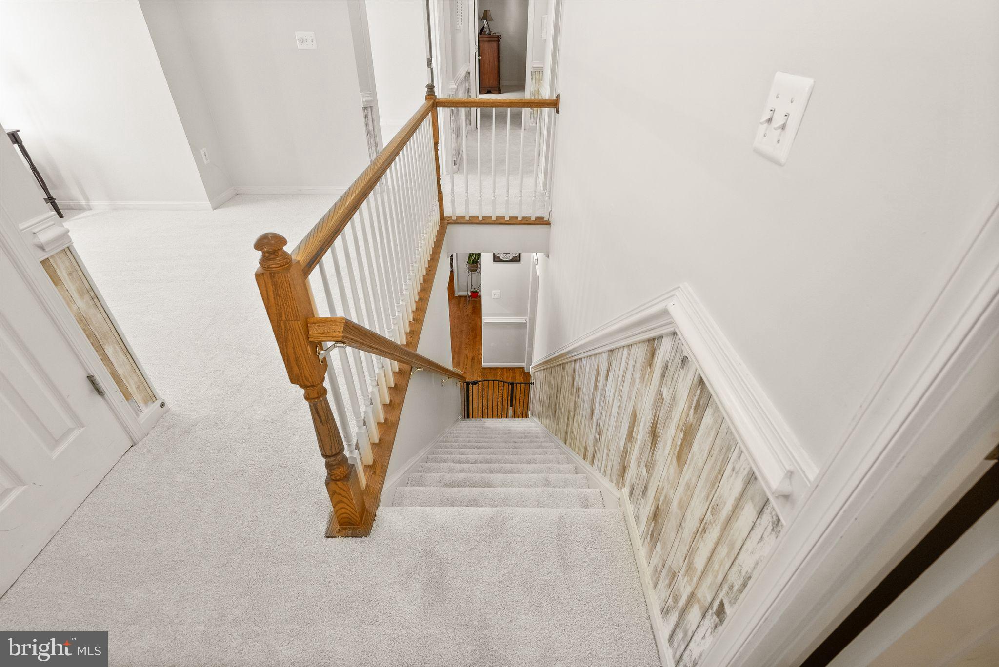 MEADOWBROOK WOODS - Residential