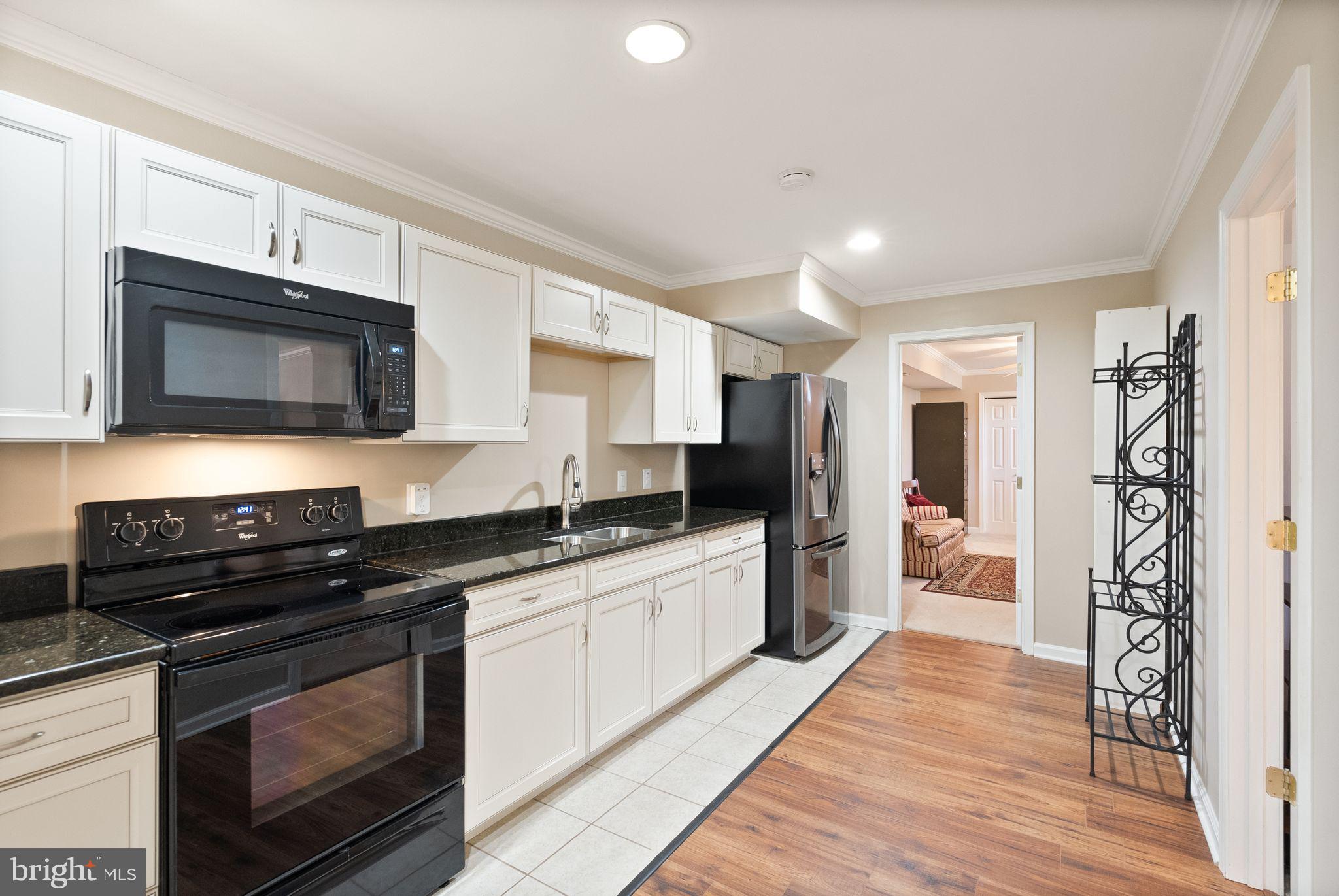 MEADOWBROOK WOODS - Residential