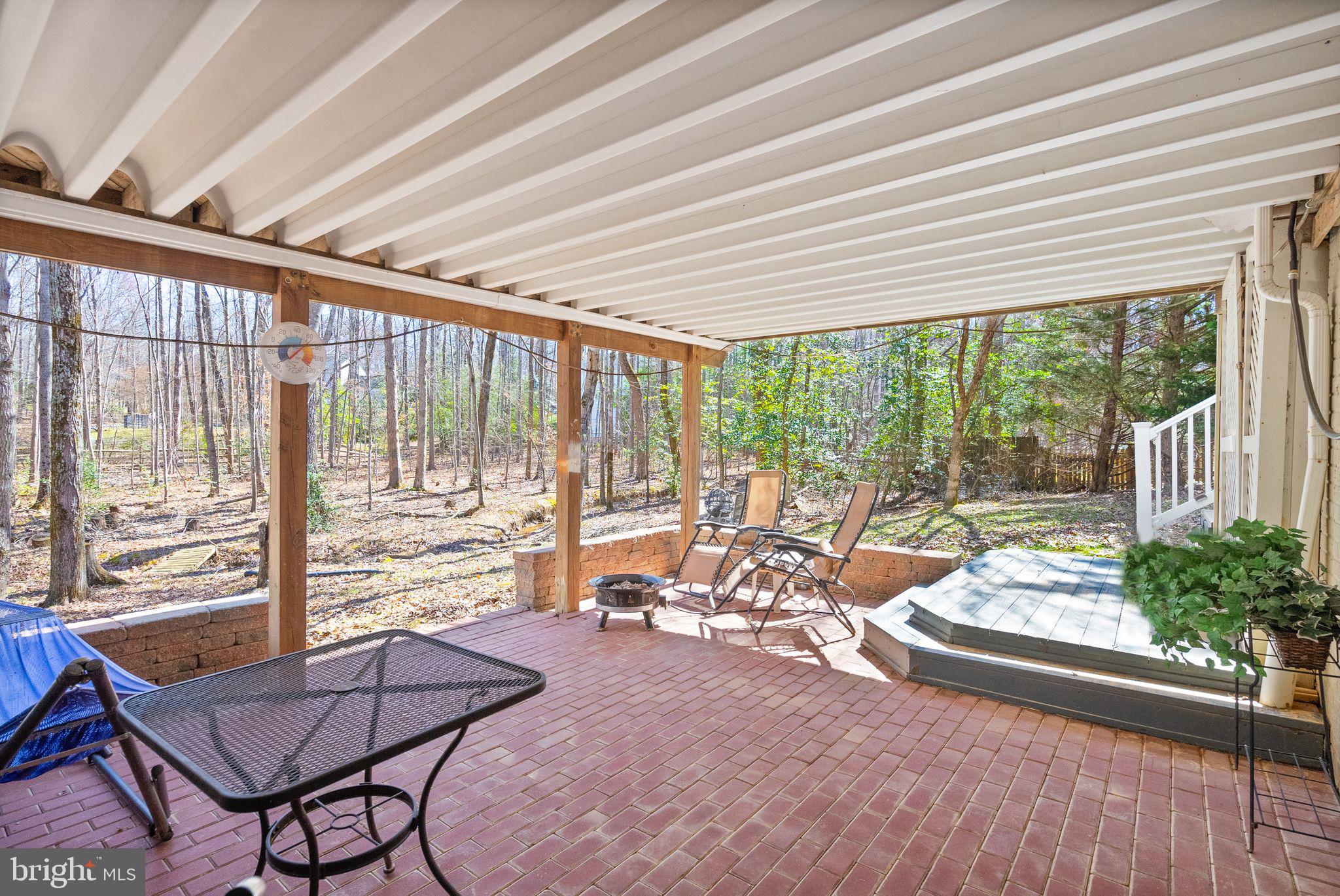 MEADOWBROOK WOODS - Residential