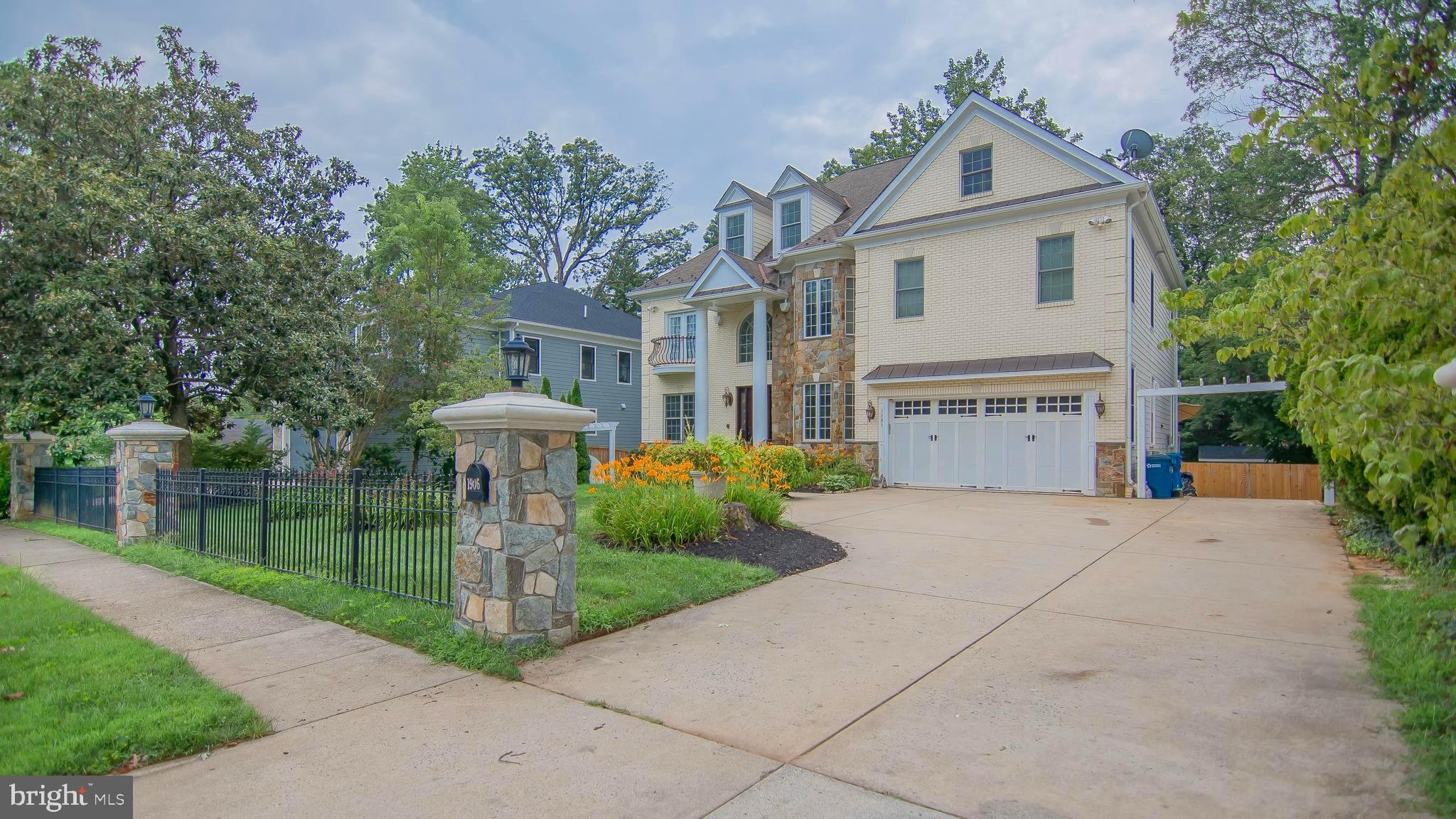 MARLBORO ESTATES - Residential