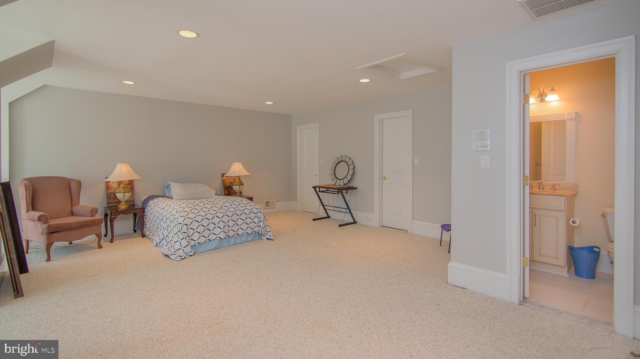 MARLBORO ESTATES - Residential