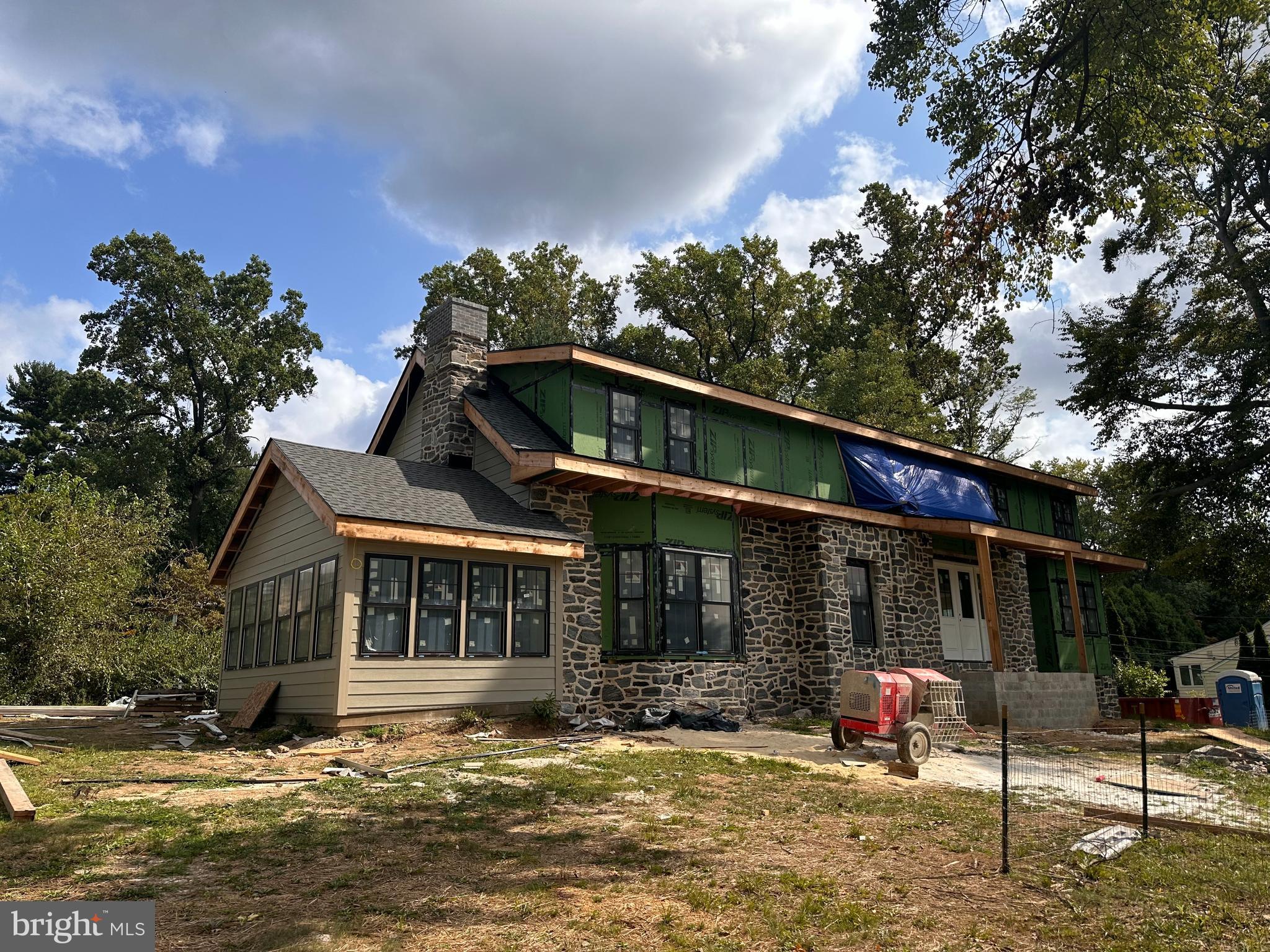 WYNNEWOOD HOUSE - Residential