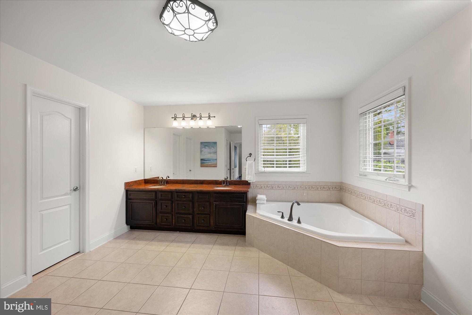CHEVY CHASE HILLS - Residential