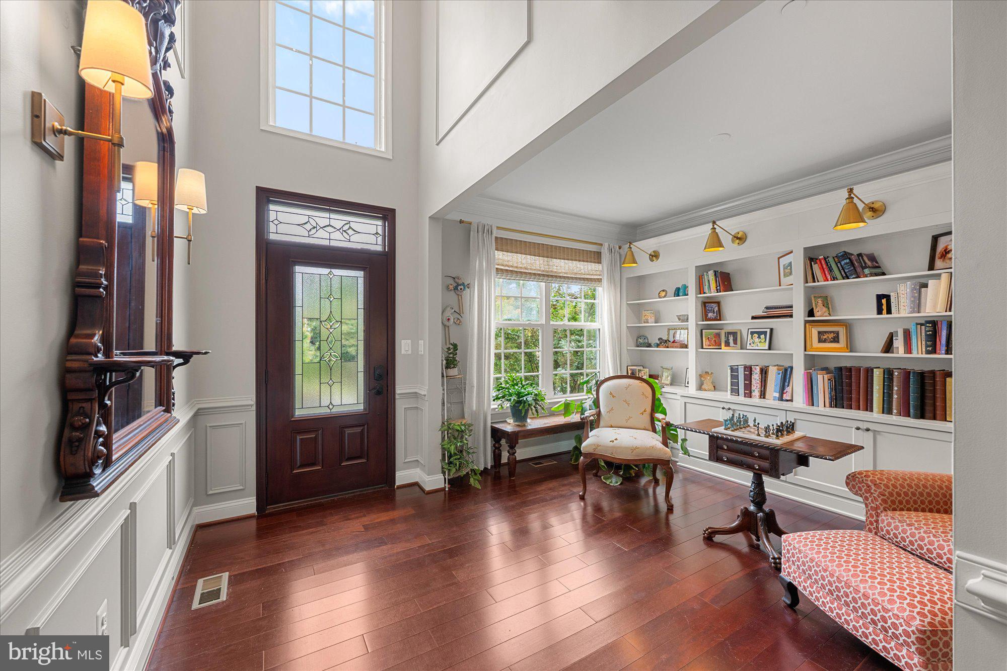 CHEVY CHASE HILLS - Residential