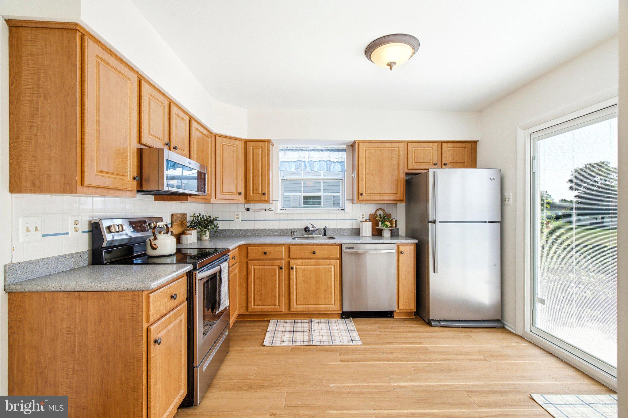 CRESTWOOD VILLAGE - Residential