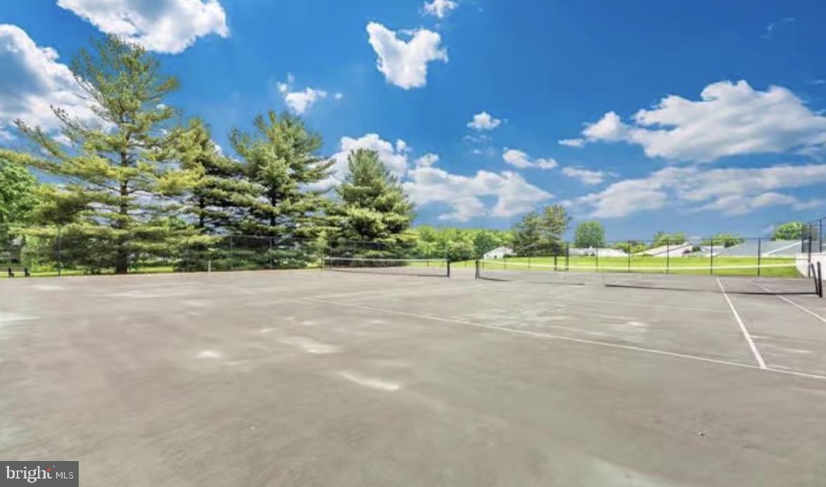 CRESTWOOD VILLAGE - Residential