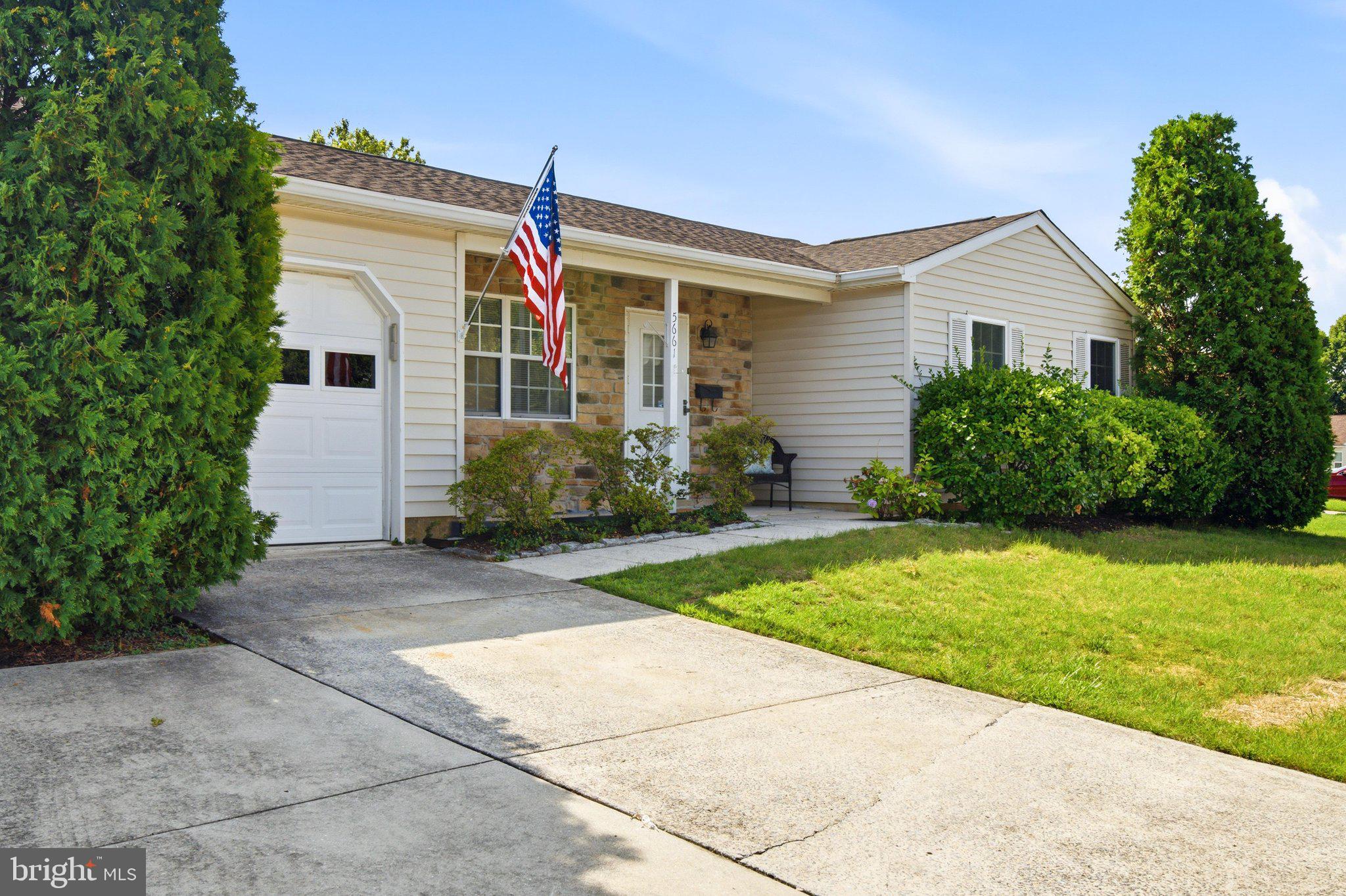 CRESTWOOD VILLAGE - Residential