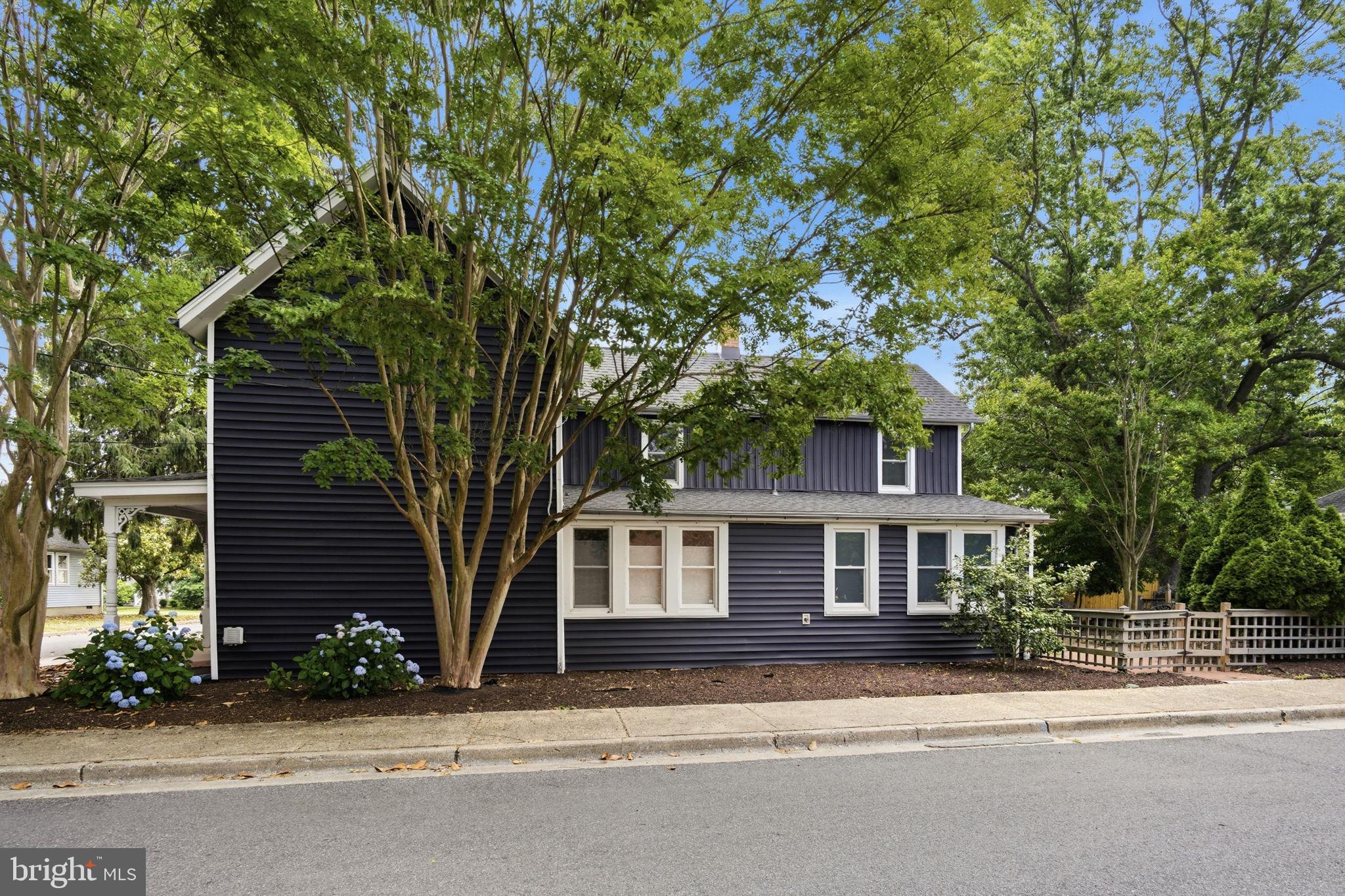 EASTON - Residential