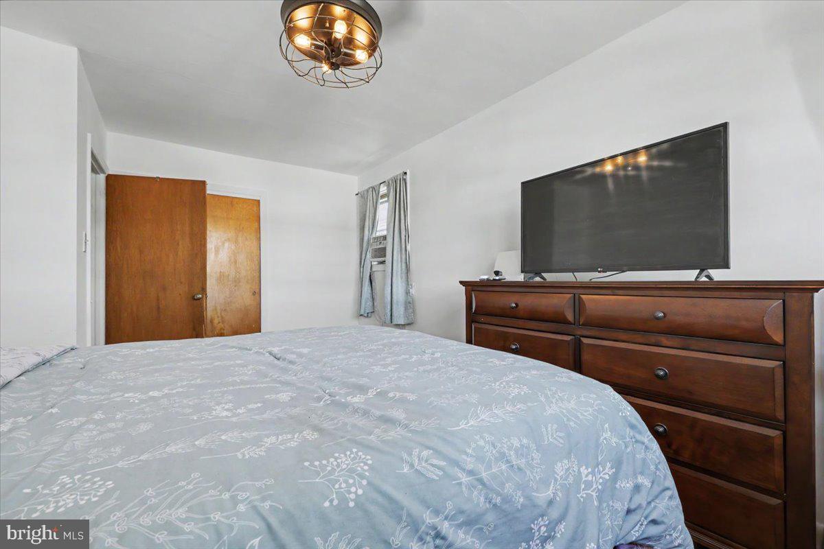 BUSTLETON - Residential