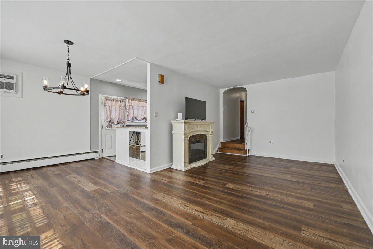 BUSTLETON - Residential