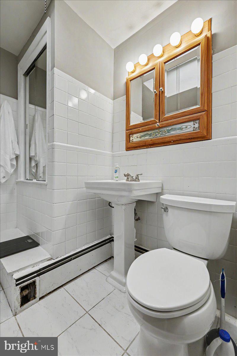 BUSTLETON - Residential