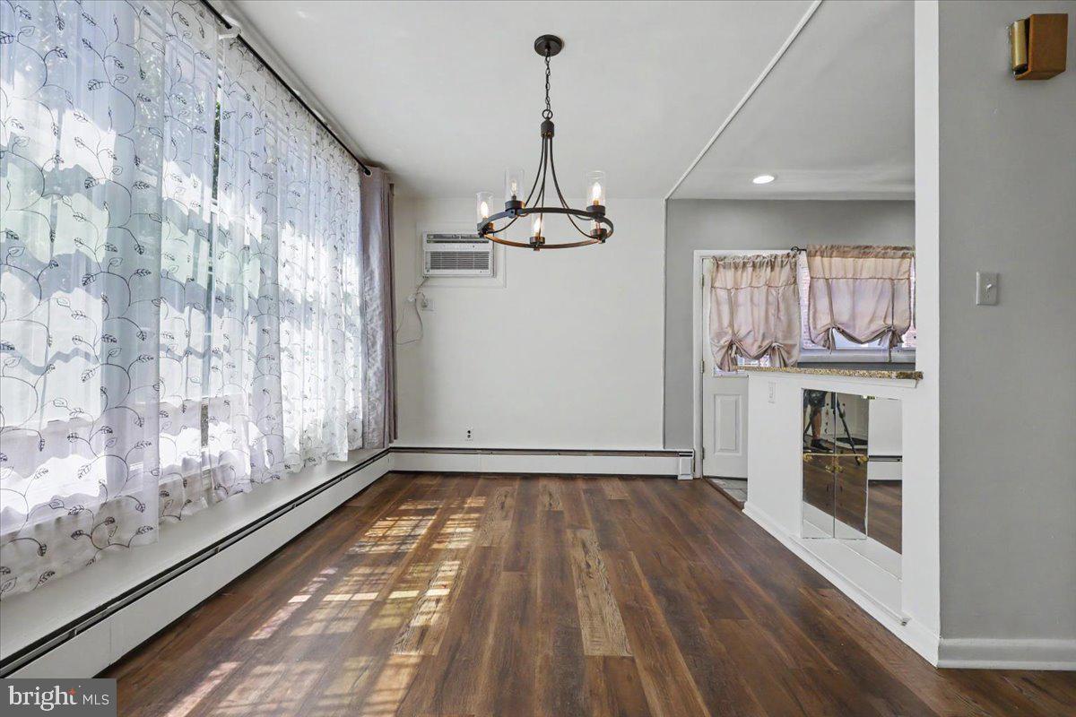 BUSTLETON - Residential