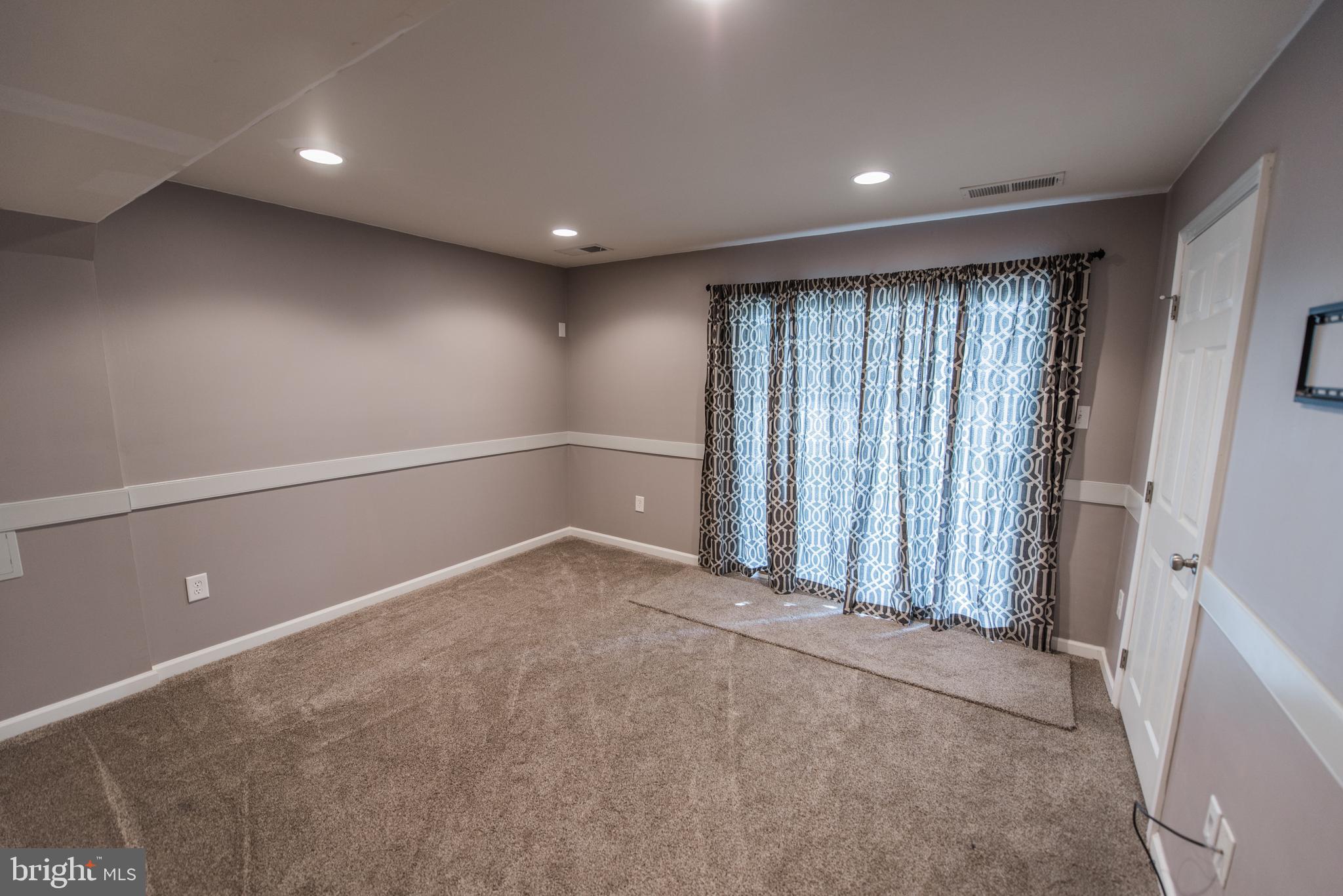 BROOKFIELD - Residential