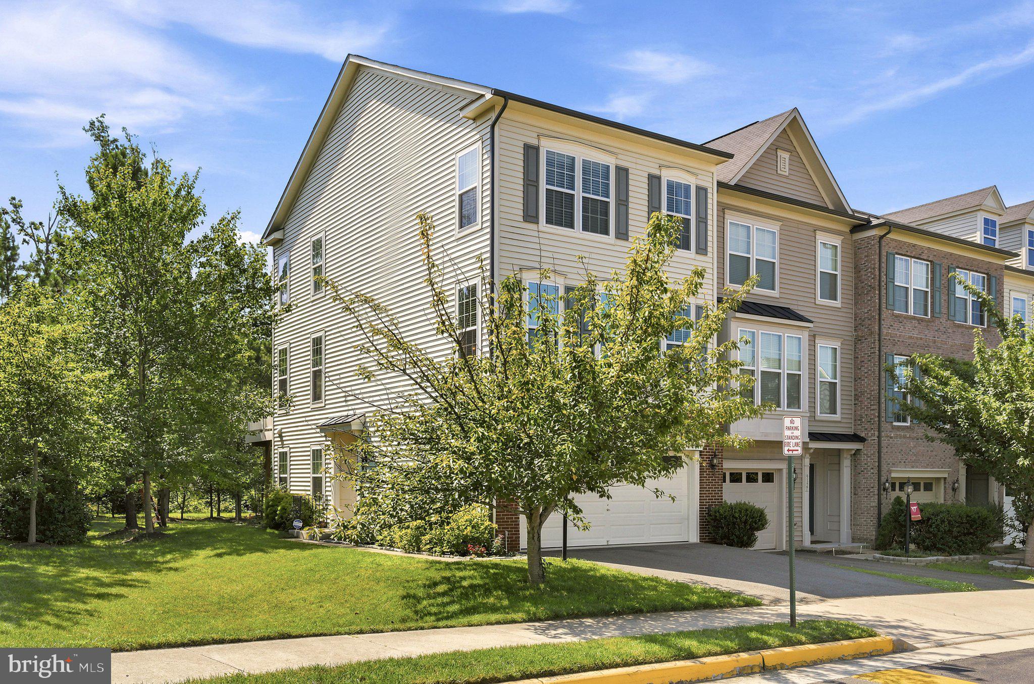 PEMBROOKE - Residential