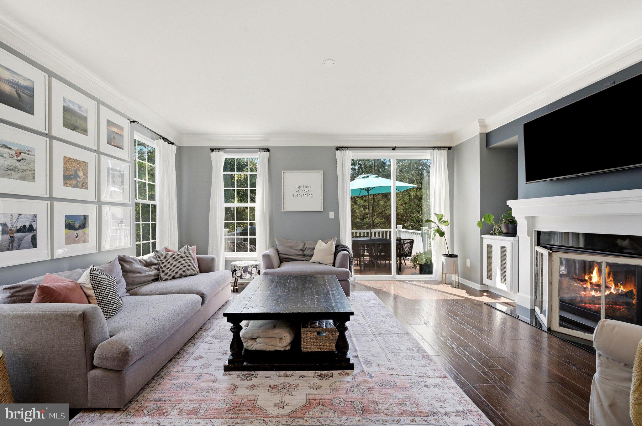 PEMBROOKE - Residential