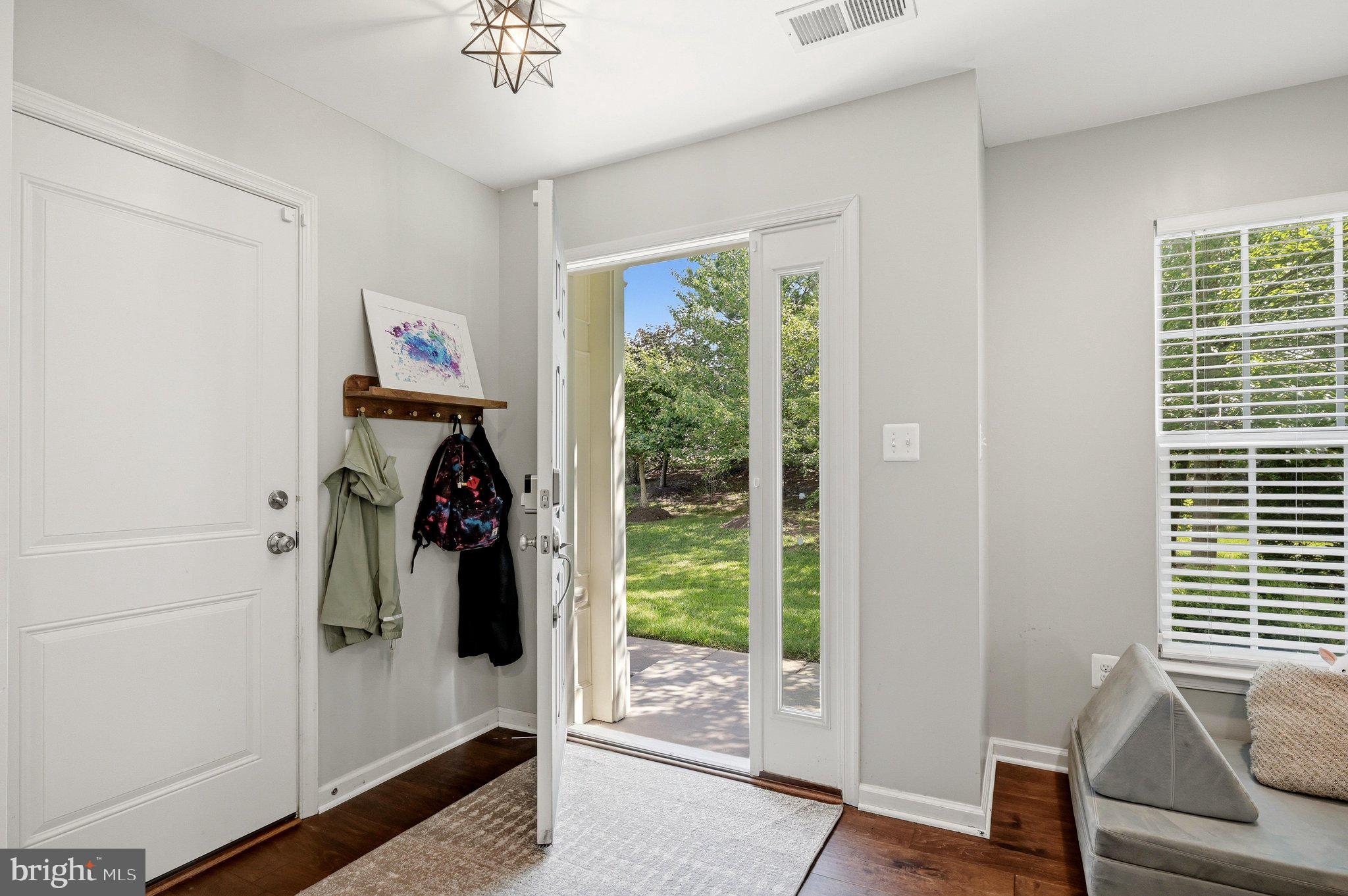 PEMBROOKE - Residential