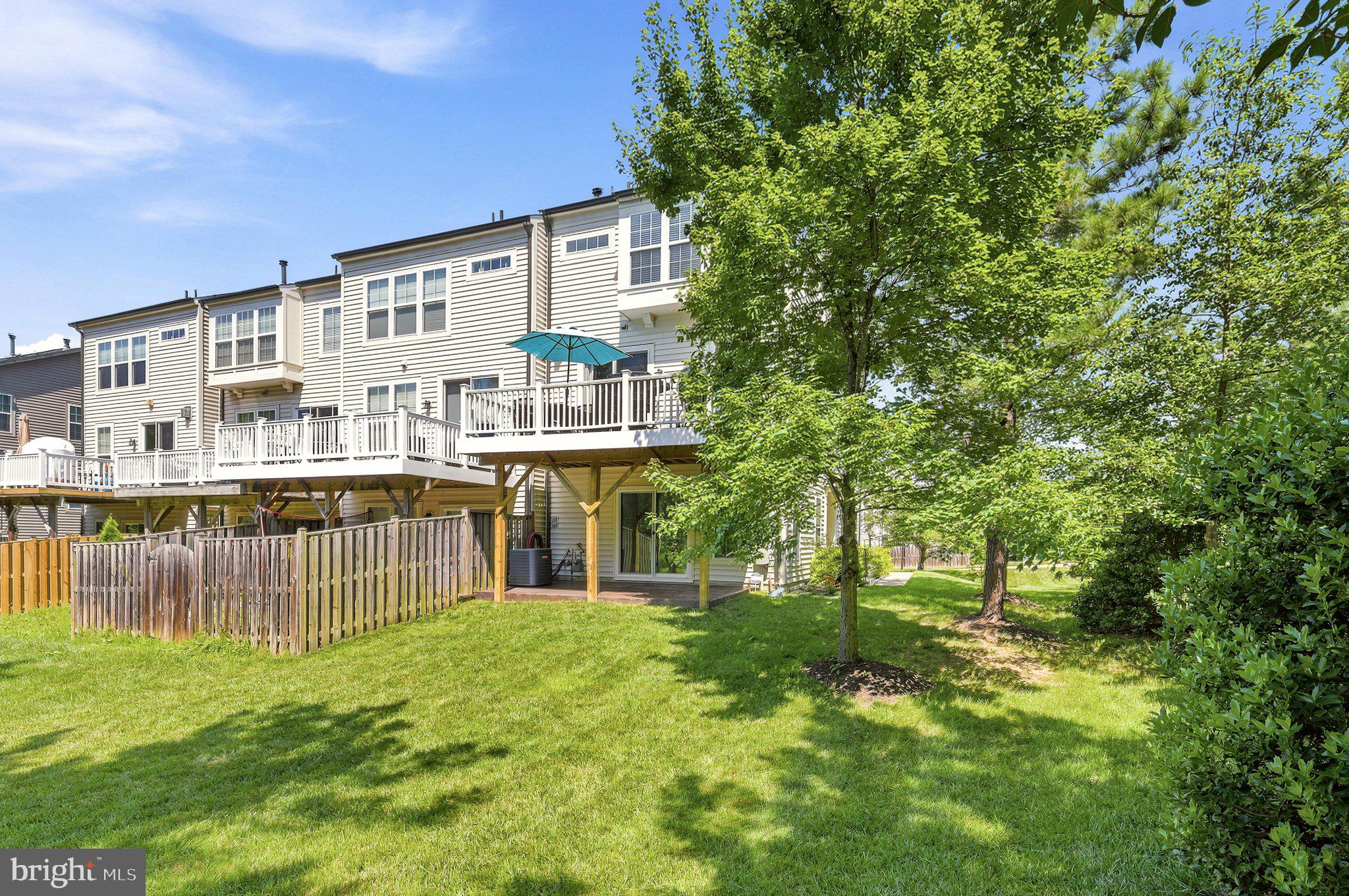 PEMBROOKE - Residential
