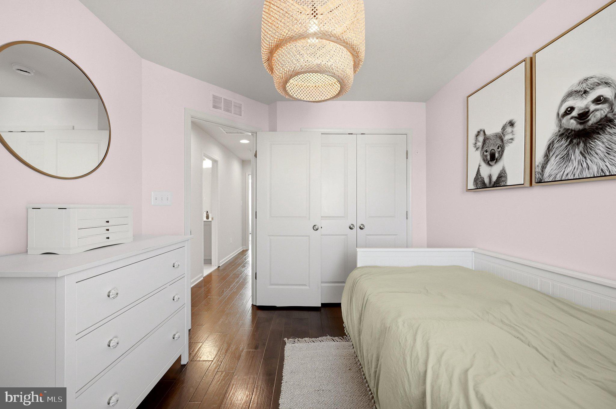 PEMBROOKE - Residential