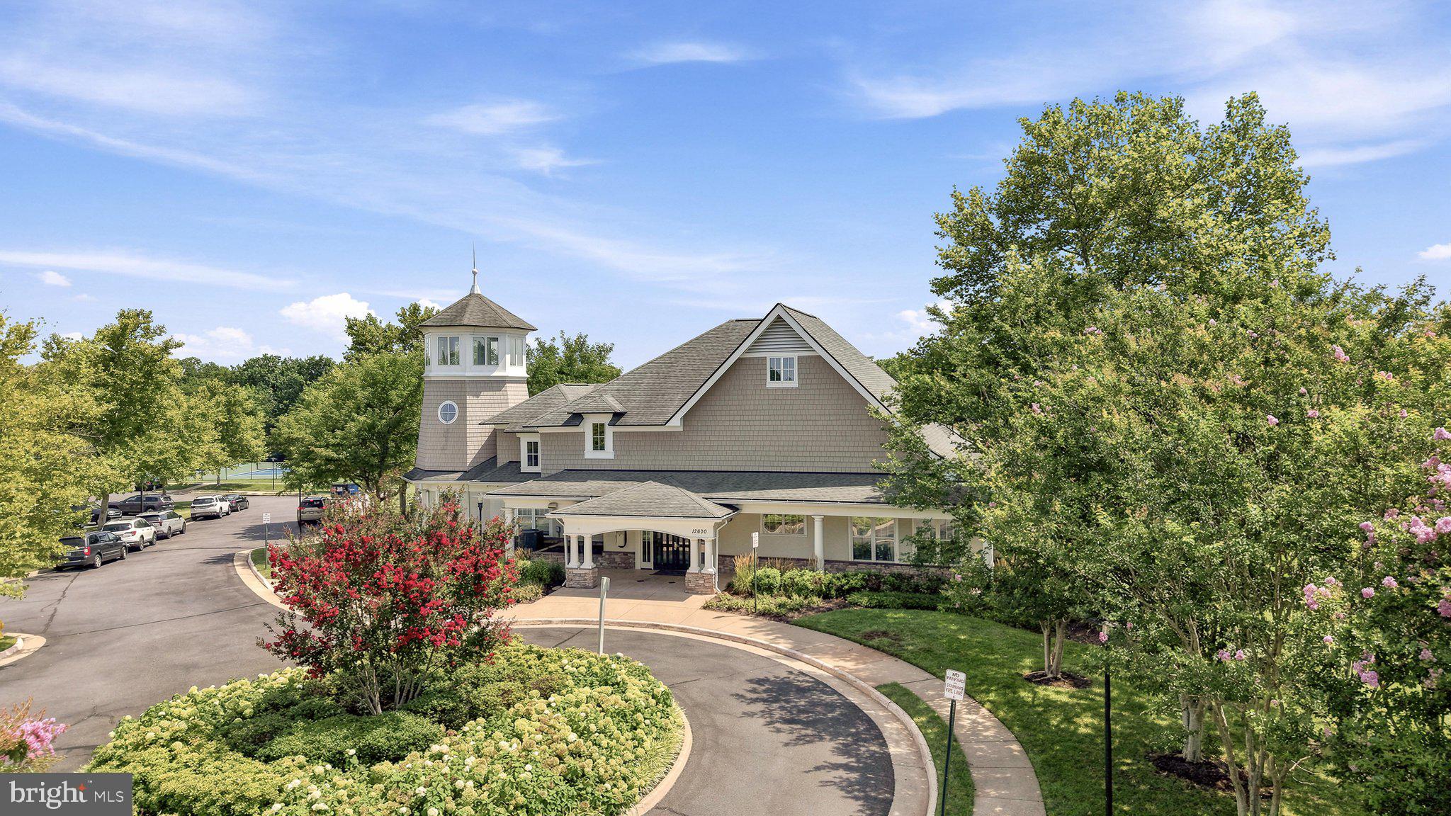 PEMBROOKE - Residential