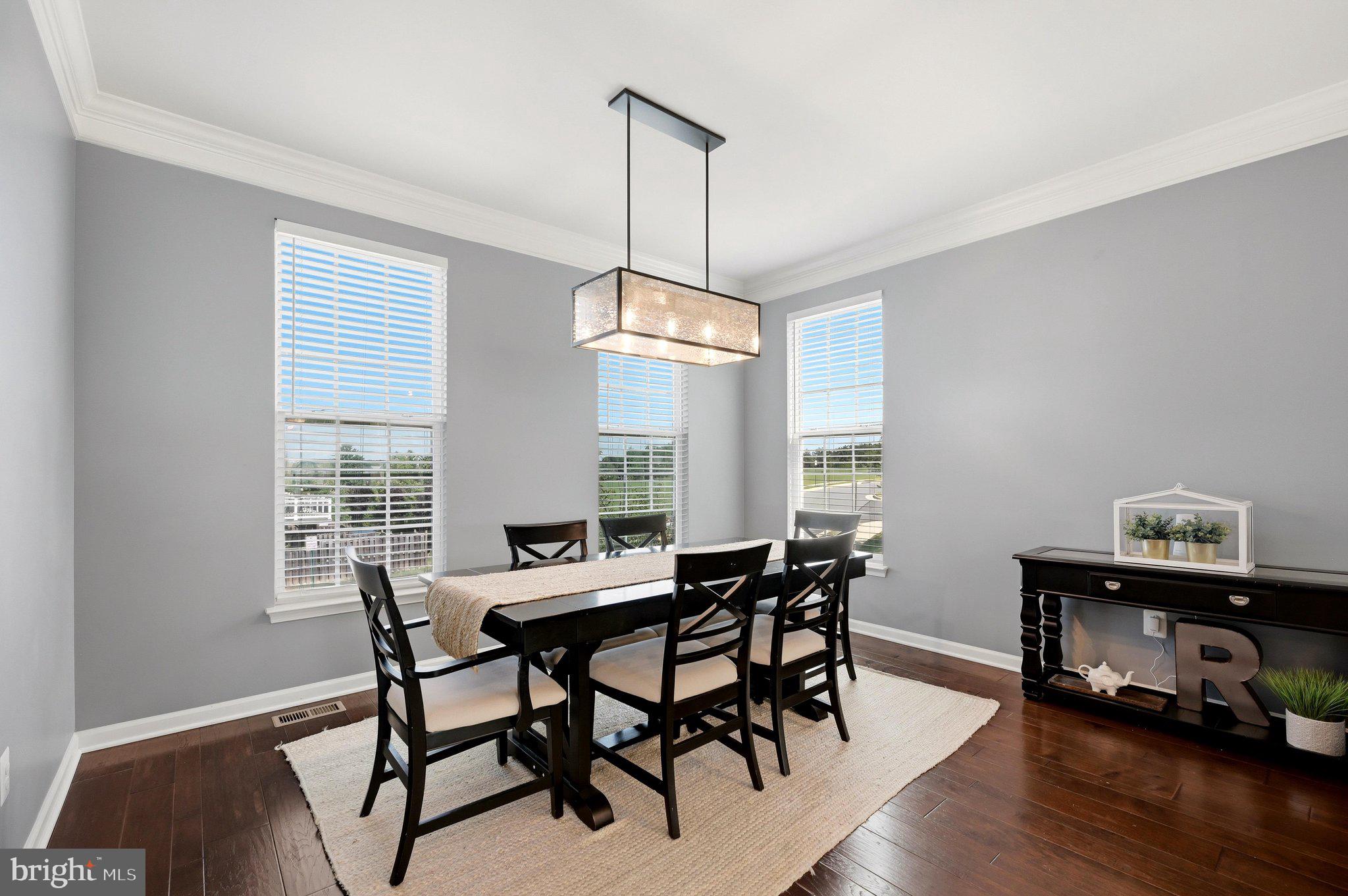 PEMBROOKE - Residential